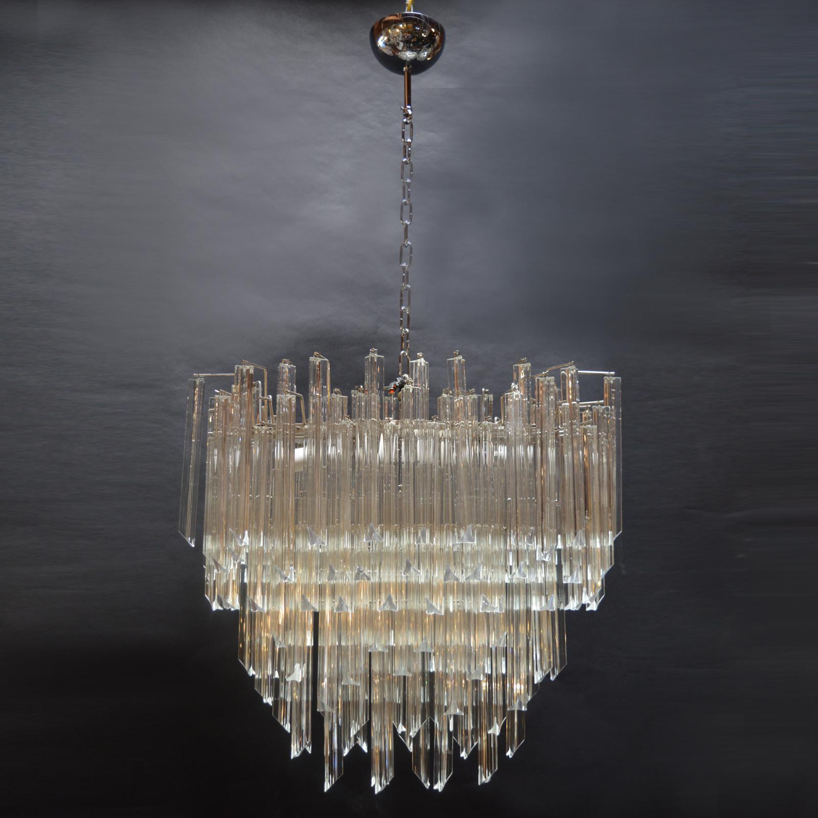 Art Deco Clear Tiered Glass Chandelier. Italy, 1970s  For Sale