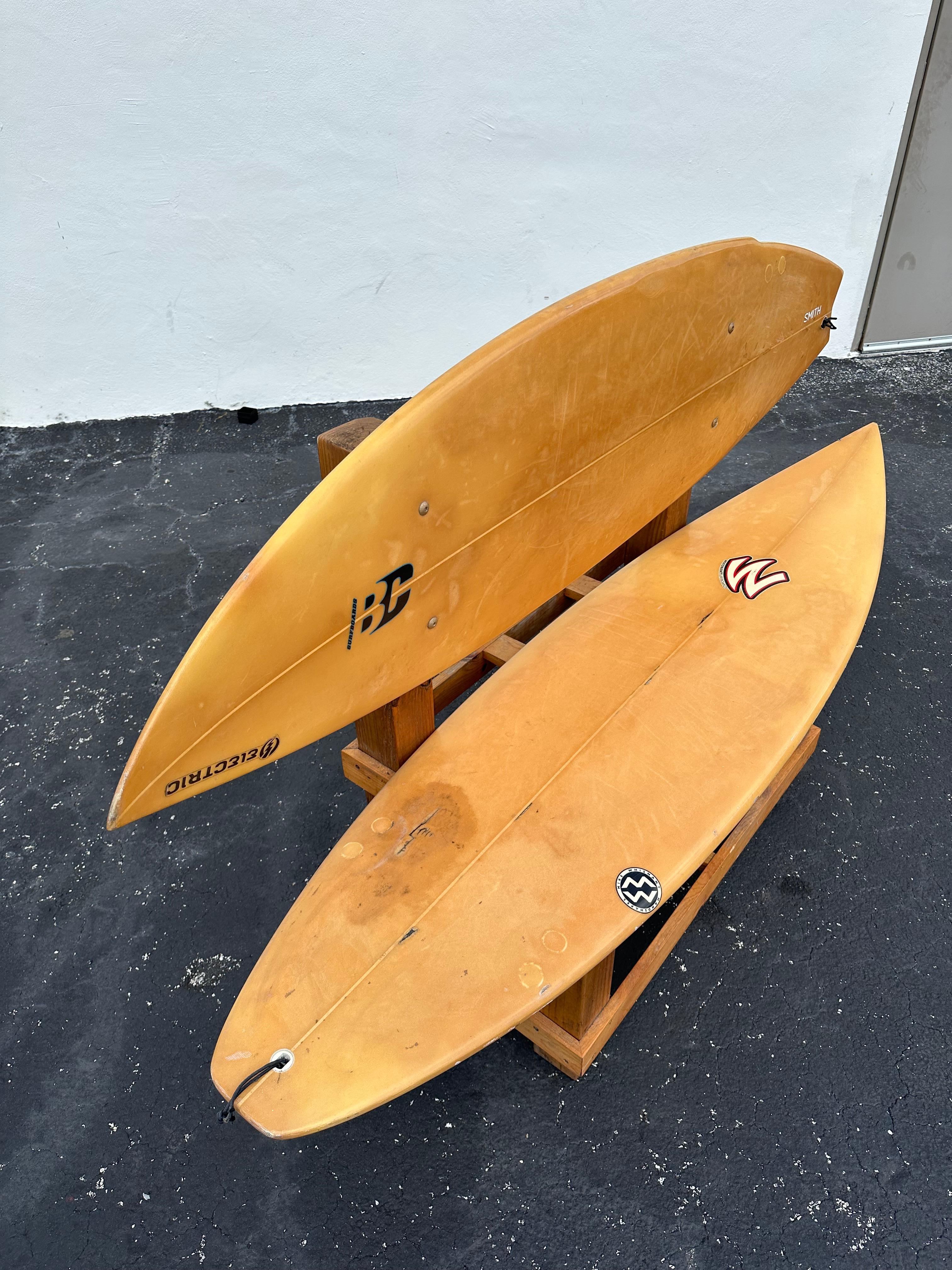 Banco escultórico de madera de tabla de surf doble de fibra de vidrio de los años 70 Settee en venta 4