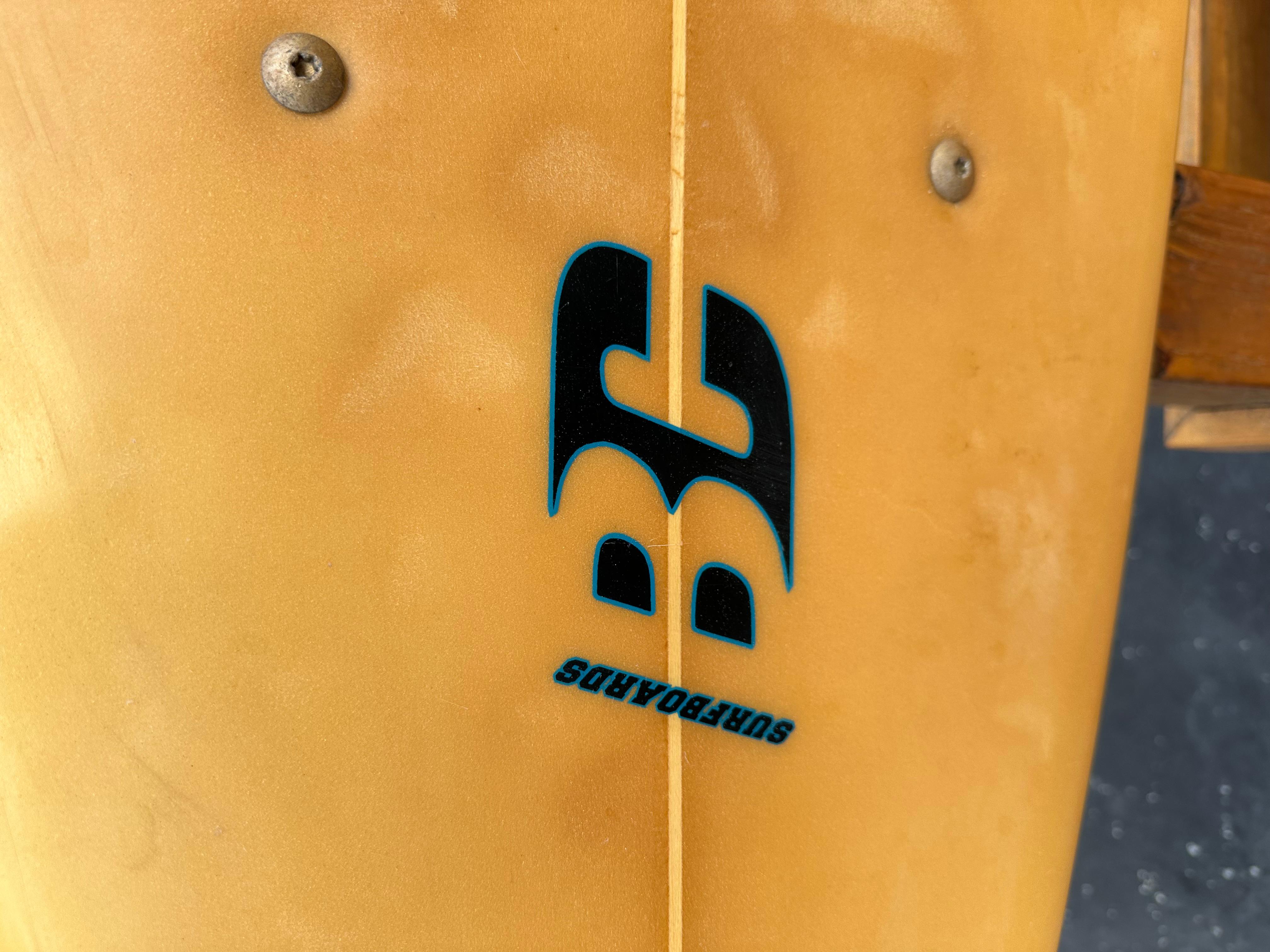 Banco escultórico de madera de tabla de surf doble de fibra de vidrio de los años 70 Settee en venta 6