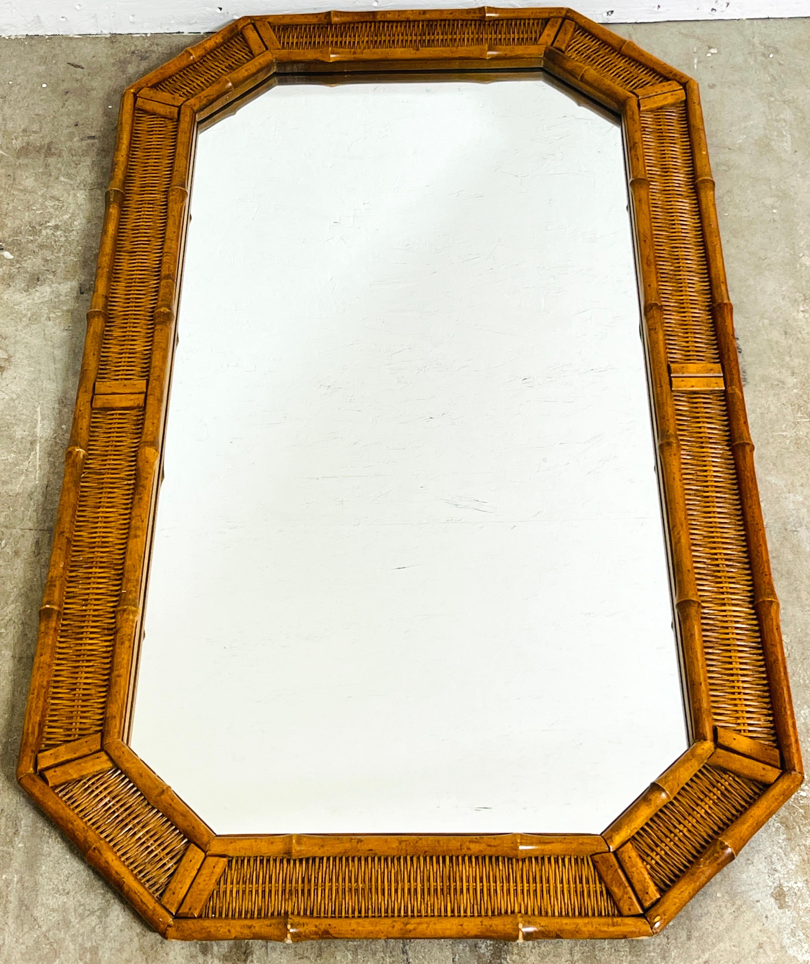 1970s Coastal Faux Bamboo & Rattan Octagonal Mirror  In Good Condition For Sale In West Palm Beach, FL