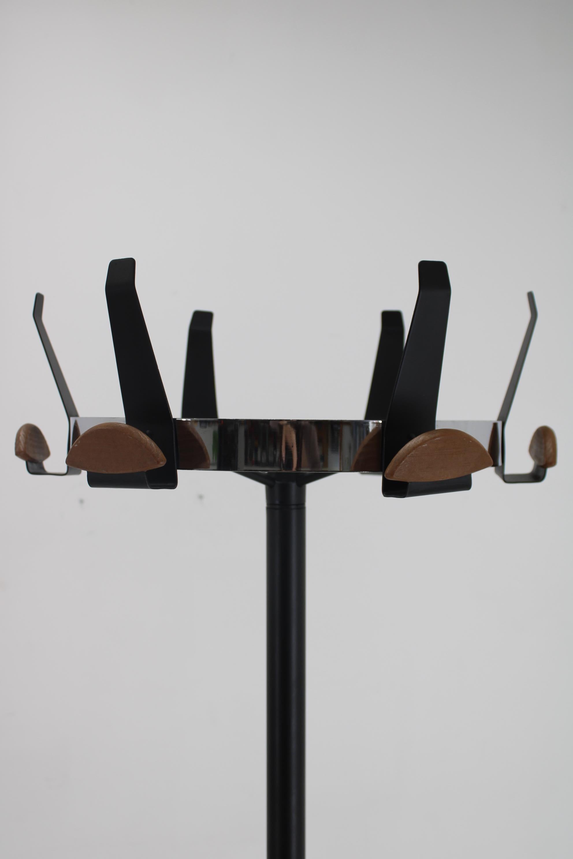 Late 20th Century 1970s Coat Stand, Italy For Sale