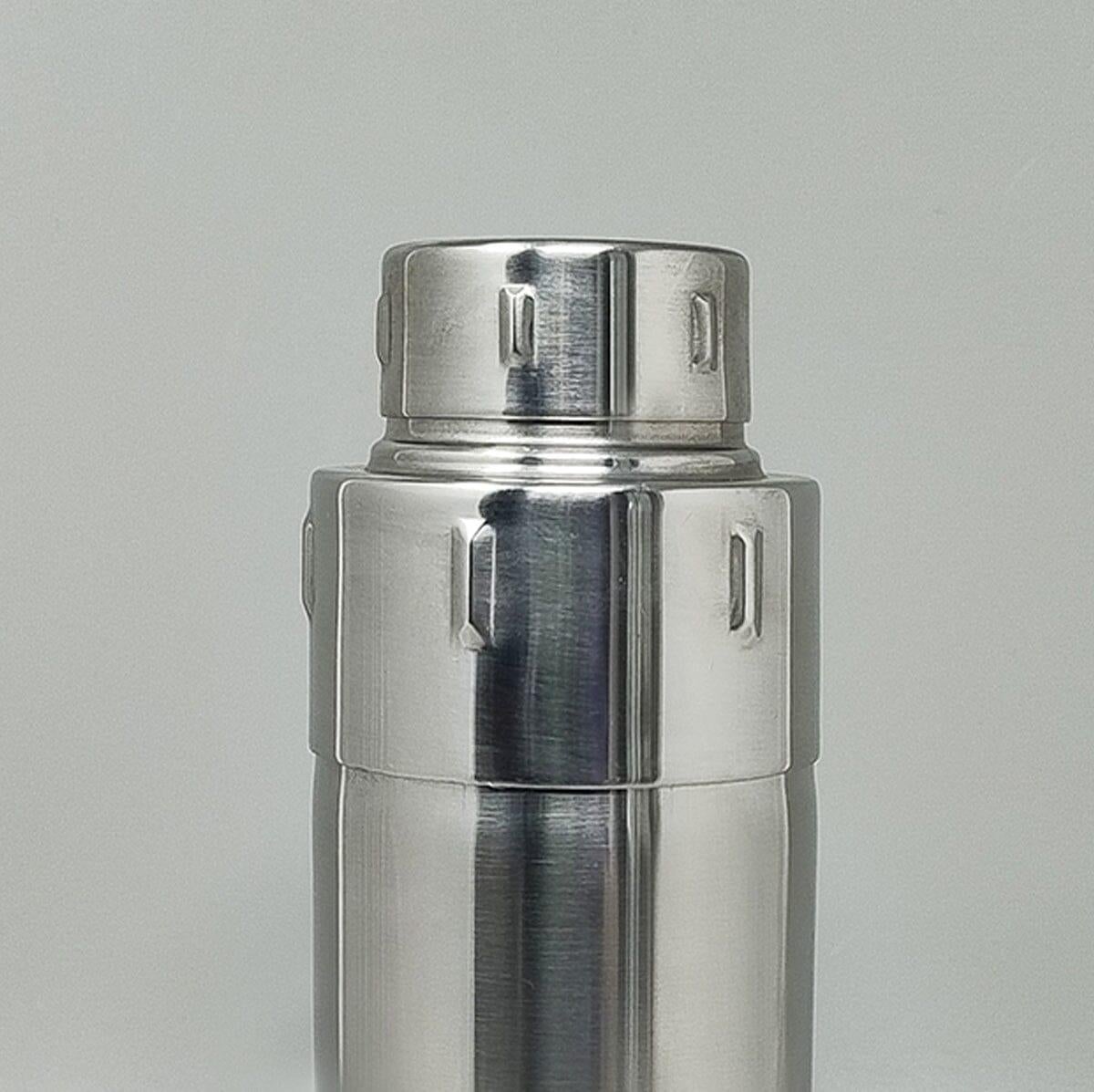 Coctelera de los años 70 de Gio Ponti para Fratelli Calderoni. Fabricado en Italia en Excelente estado para la venta en Milano, IT