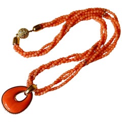 1970s Cocktail Style Coral and Diamond Yellow Gold Pendant Necklace