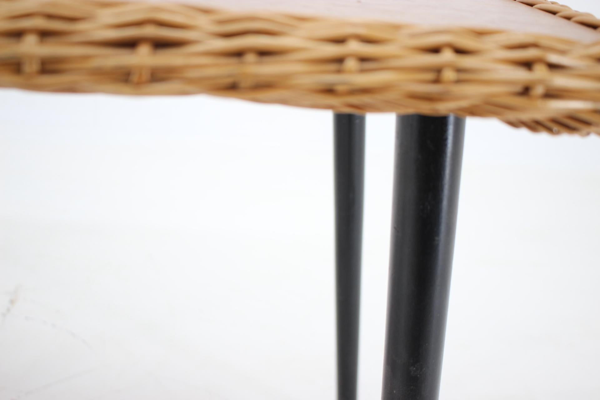 1970s Coffe Table with Rattan Edge, France For Sale 2