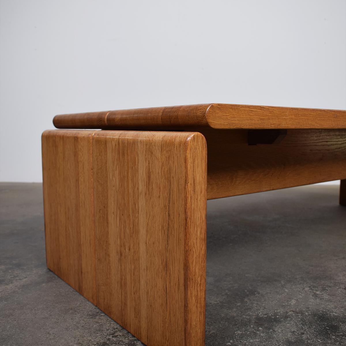 Mid-Century Modern 1970s Coffee Table By Harry de Groot For Leolux For Sale