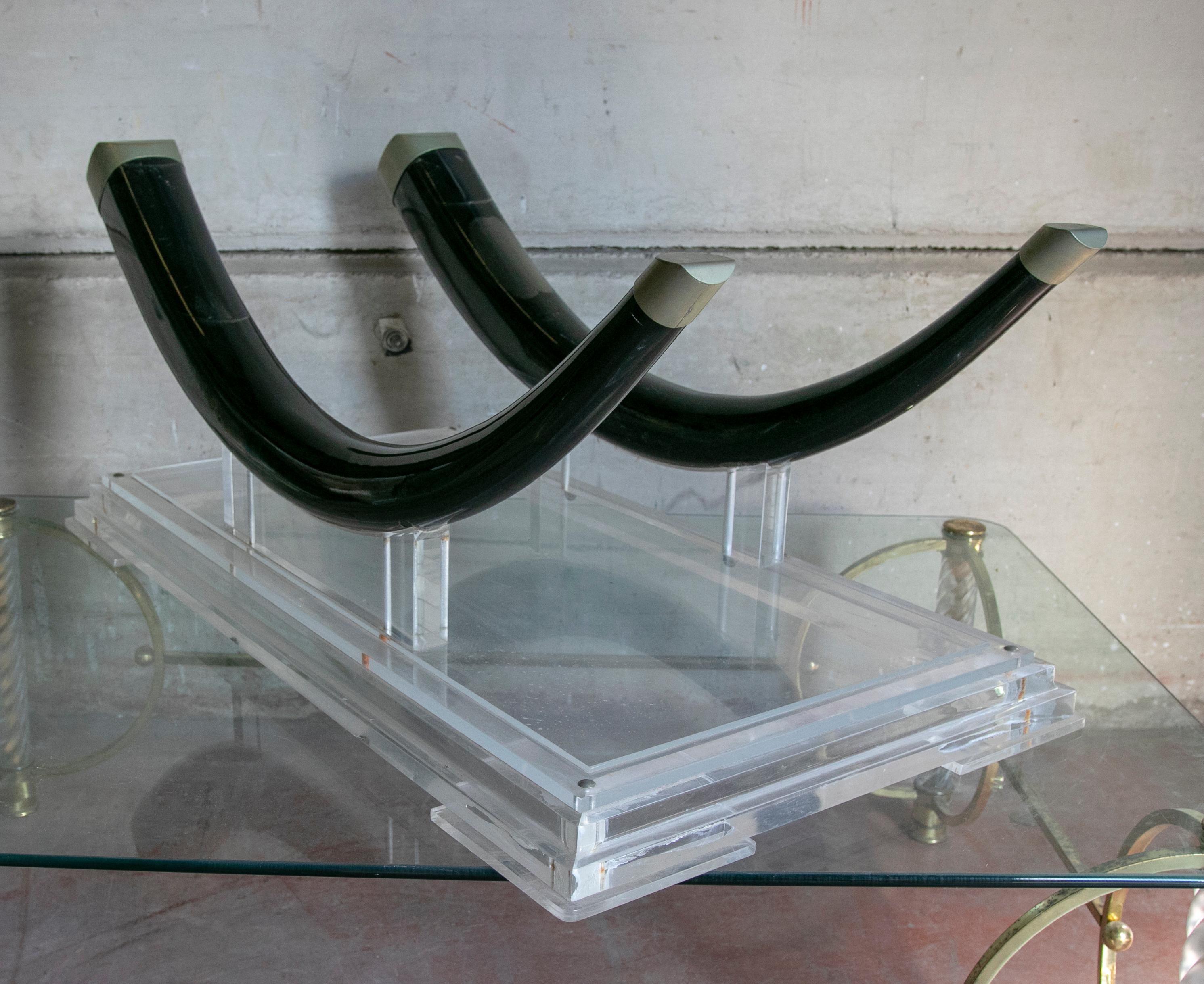 20th Century 1970s Coffee Table with Methacrylate Base and Resin Horns with Metal For Sale