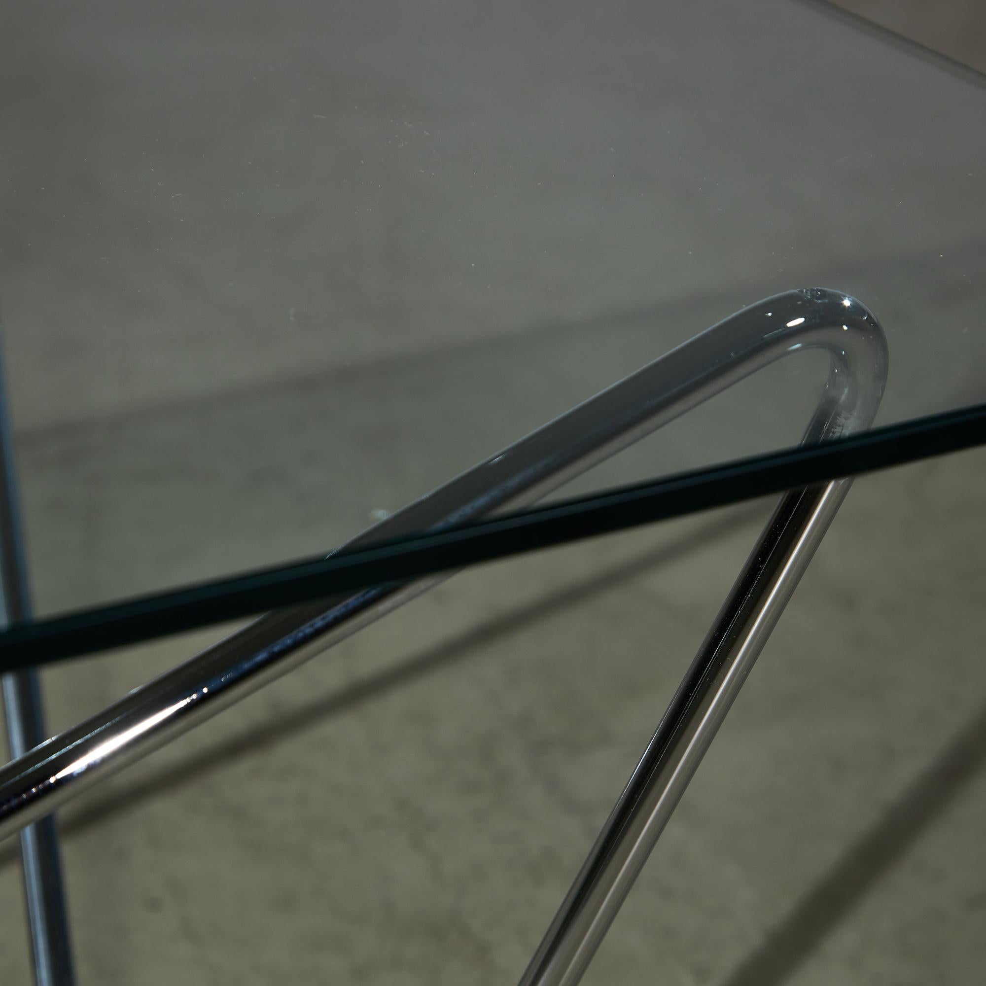 1970's Coffee Table with Tempered Glass on Zig-Zag Frame For Sale 5