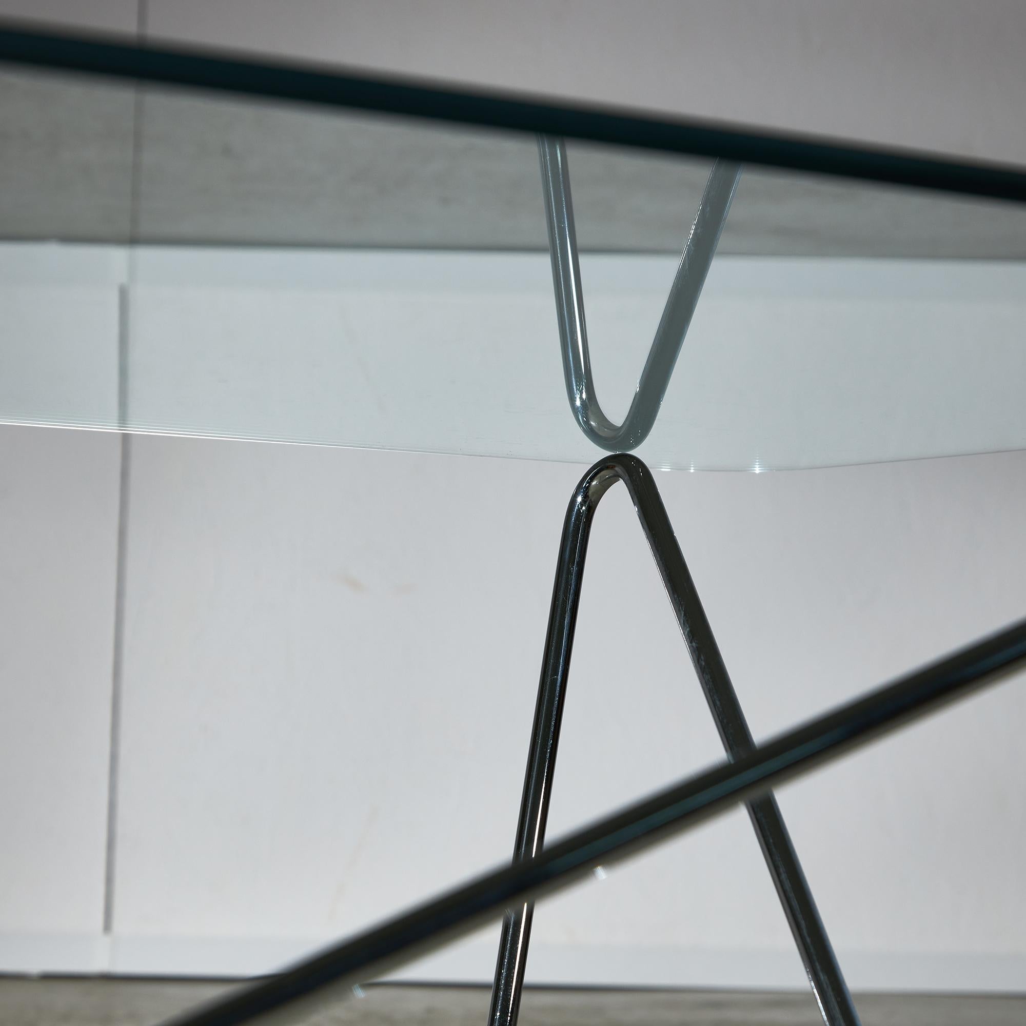1970's Coffee Table with Tempered Glass on Zig-Zag Frame For Sale 2