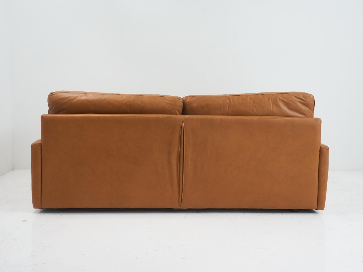 1970s Cognac Leather Sofa For Sale 2