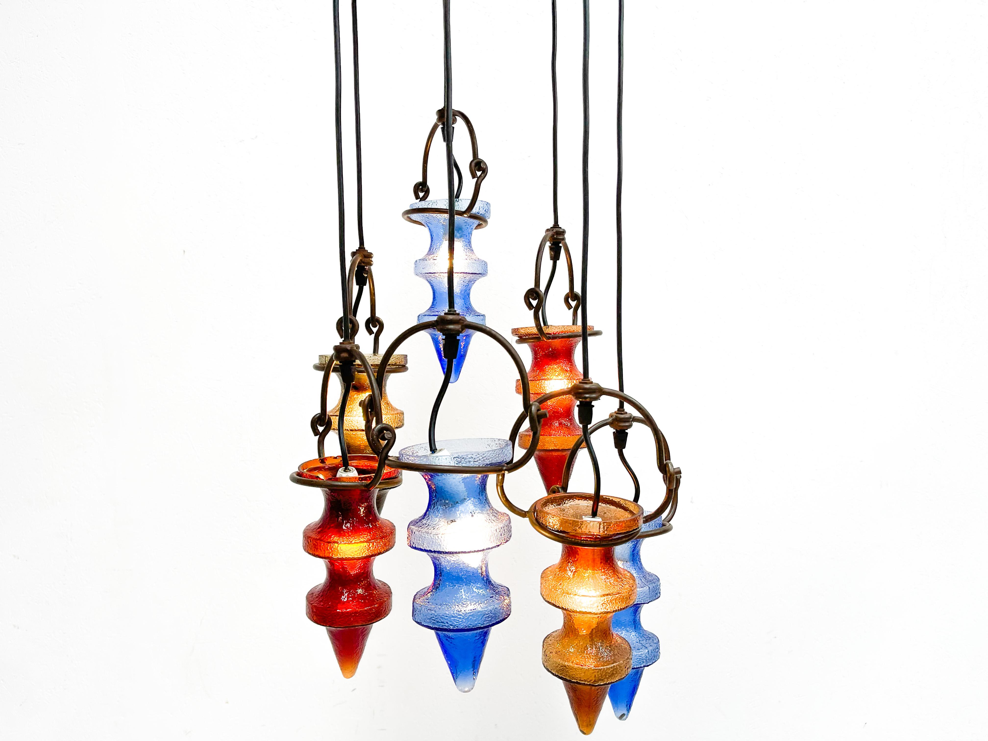 1970's Colorful Belgian Glass Chandelier by Nanny Still for Massive In Good Condition For Sale In Nijlen, VAN