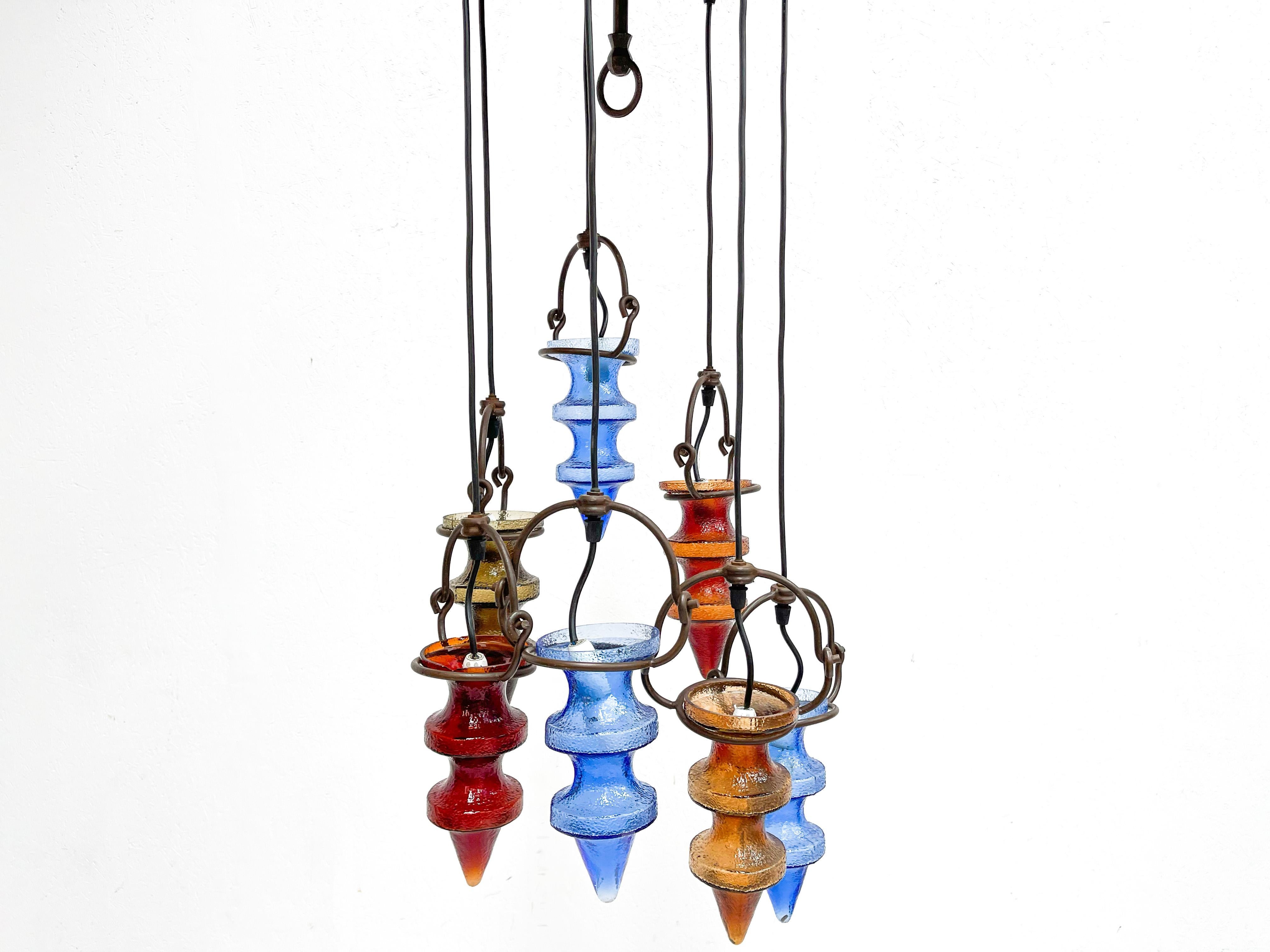 Lámpara de cristal belga de colores de los años 70 por Nanny Still para Massive en venta 2