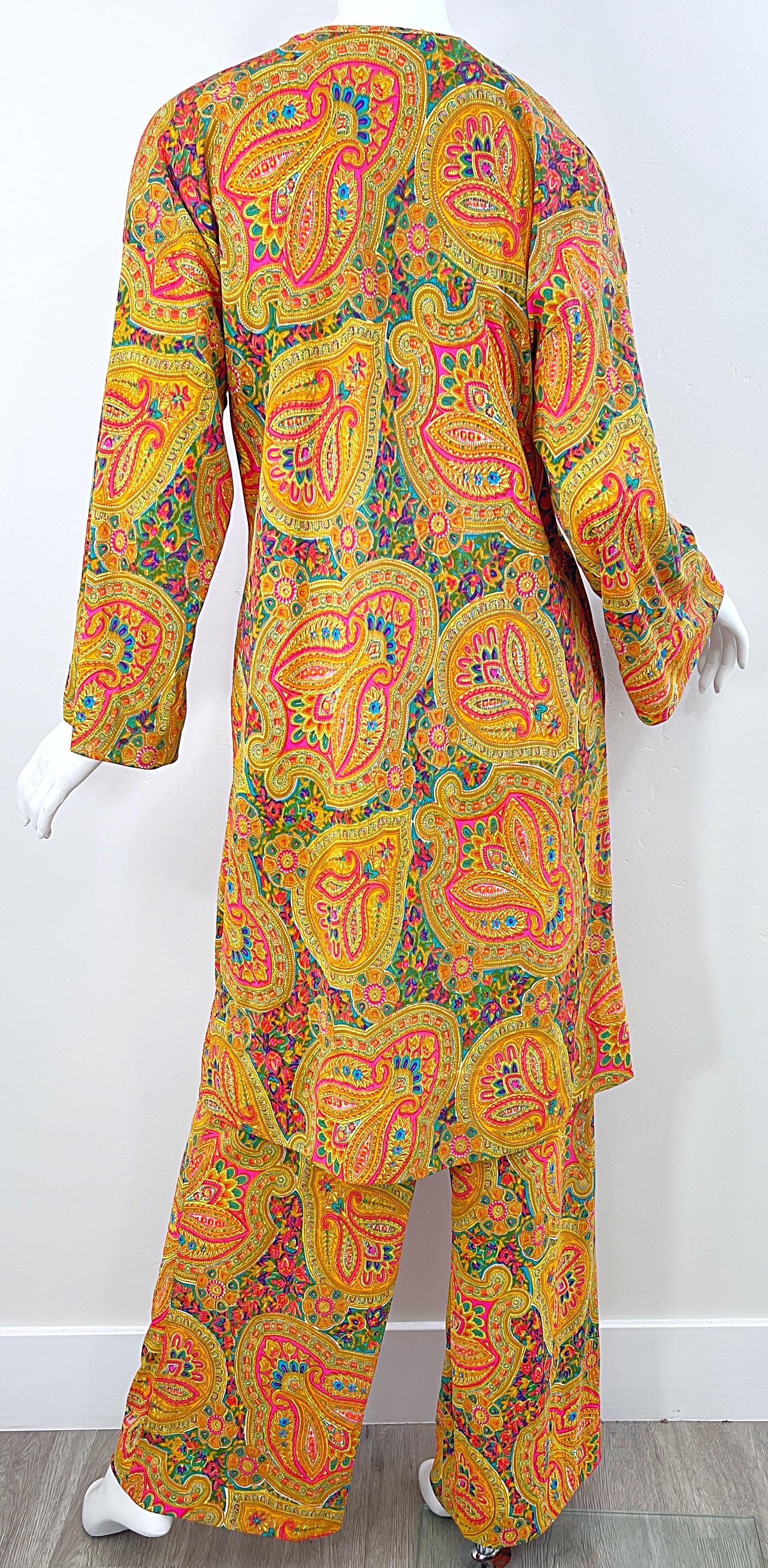 1970s Colorful Paisley Print Nylon Tunic Dress + Wide Leg Trousers Vintage Set For Sale 5