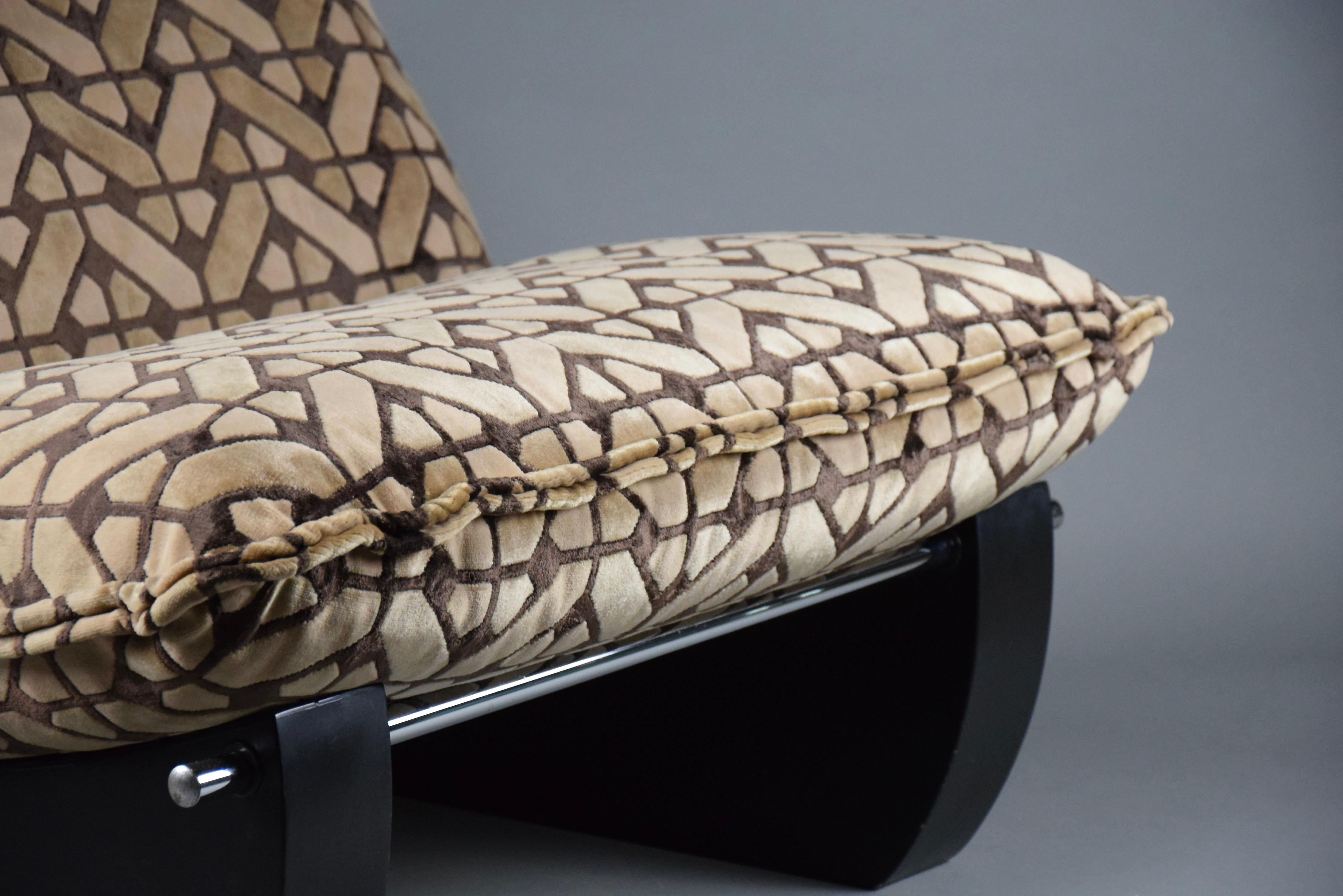 Metal 1970s Comfortable Italian Lounge Chair by Giuseppe Munari For Sale