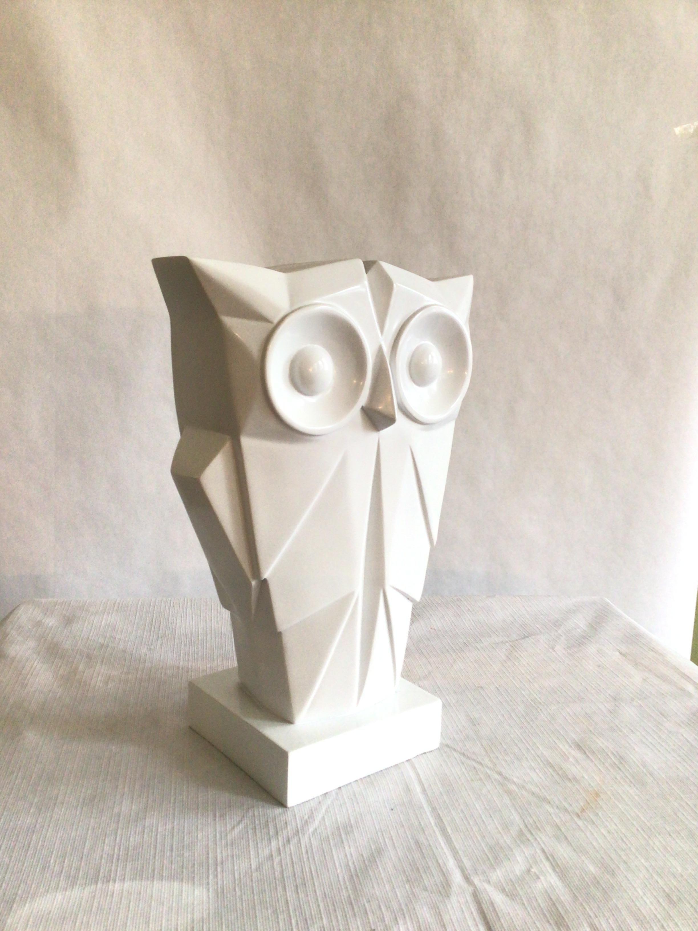 1970s composition white sculptural owl in Art Deco style.
