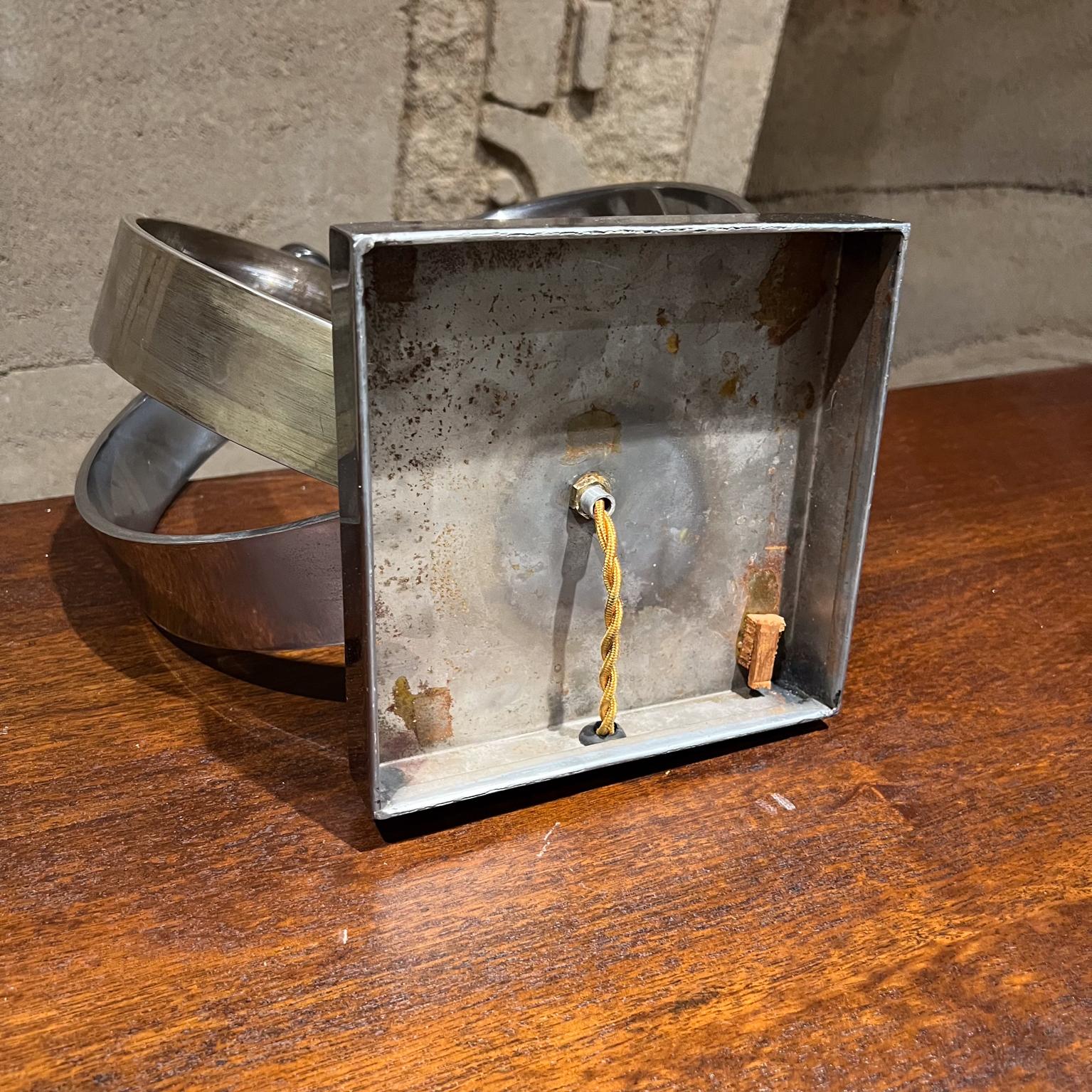 Lampe de table à anneau concentrique chromée des années 1970 Mexico City en vente 2
