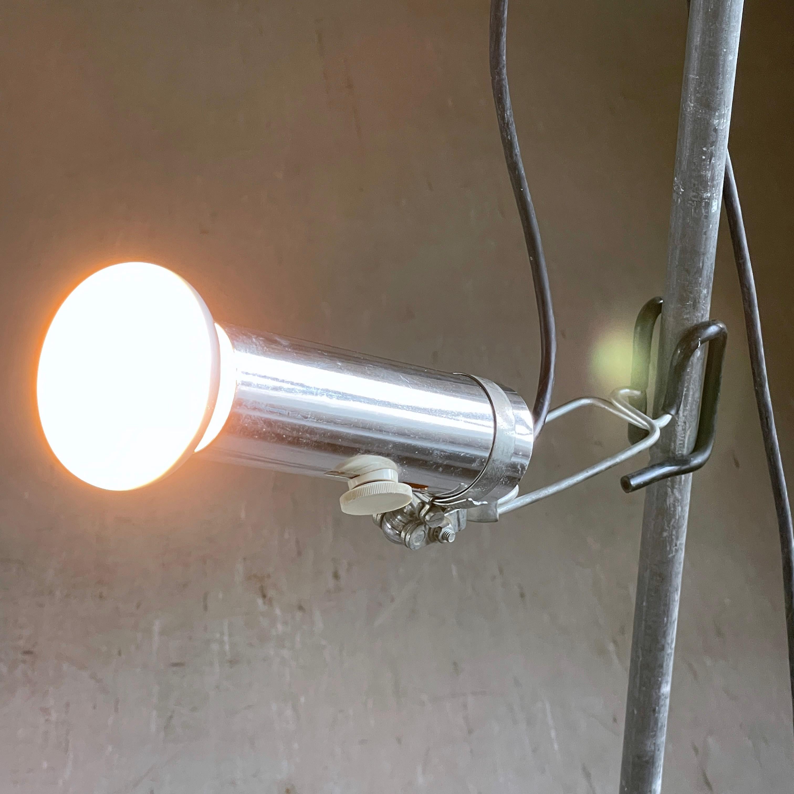 1970's Concord International Lighting Lámpara puntual de arquitecto patentada en venta 6