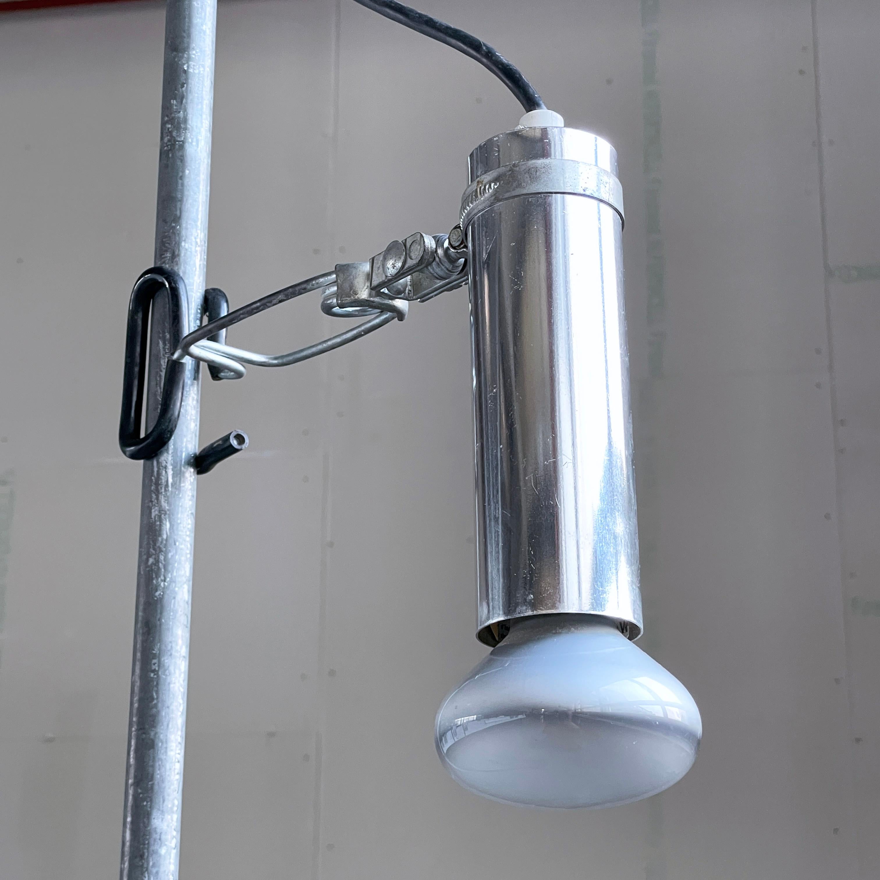 1970's Concord International Lighting Lámpara puntual de arquitecto patentada Suizo en venta