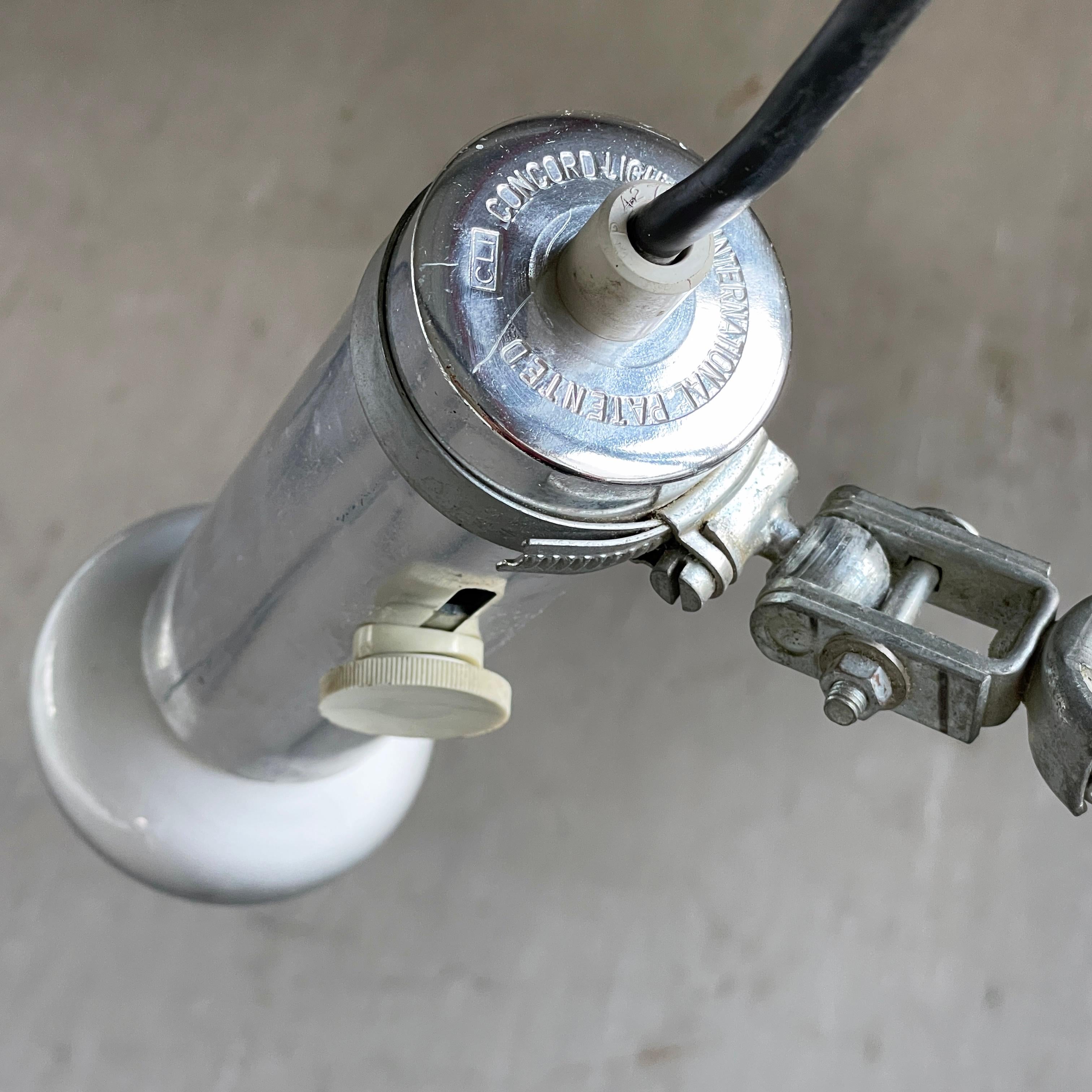 1970's Concord International Lighting Lámpara puntual de arquitecto patentada Metal en venta