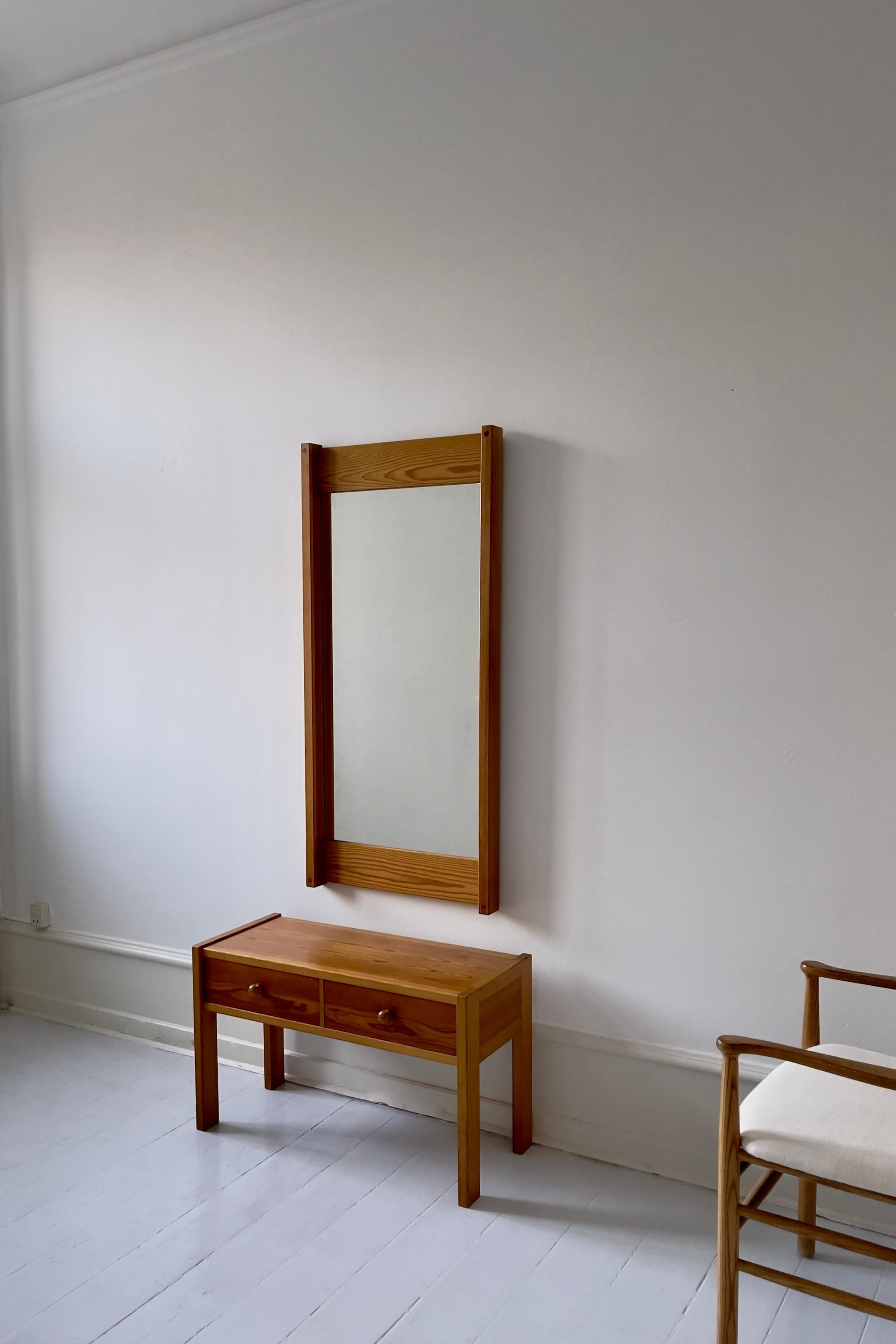 Danish 1970s mirror and console table in solid pine design by Aksel Kjersgaard For Sale 2