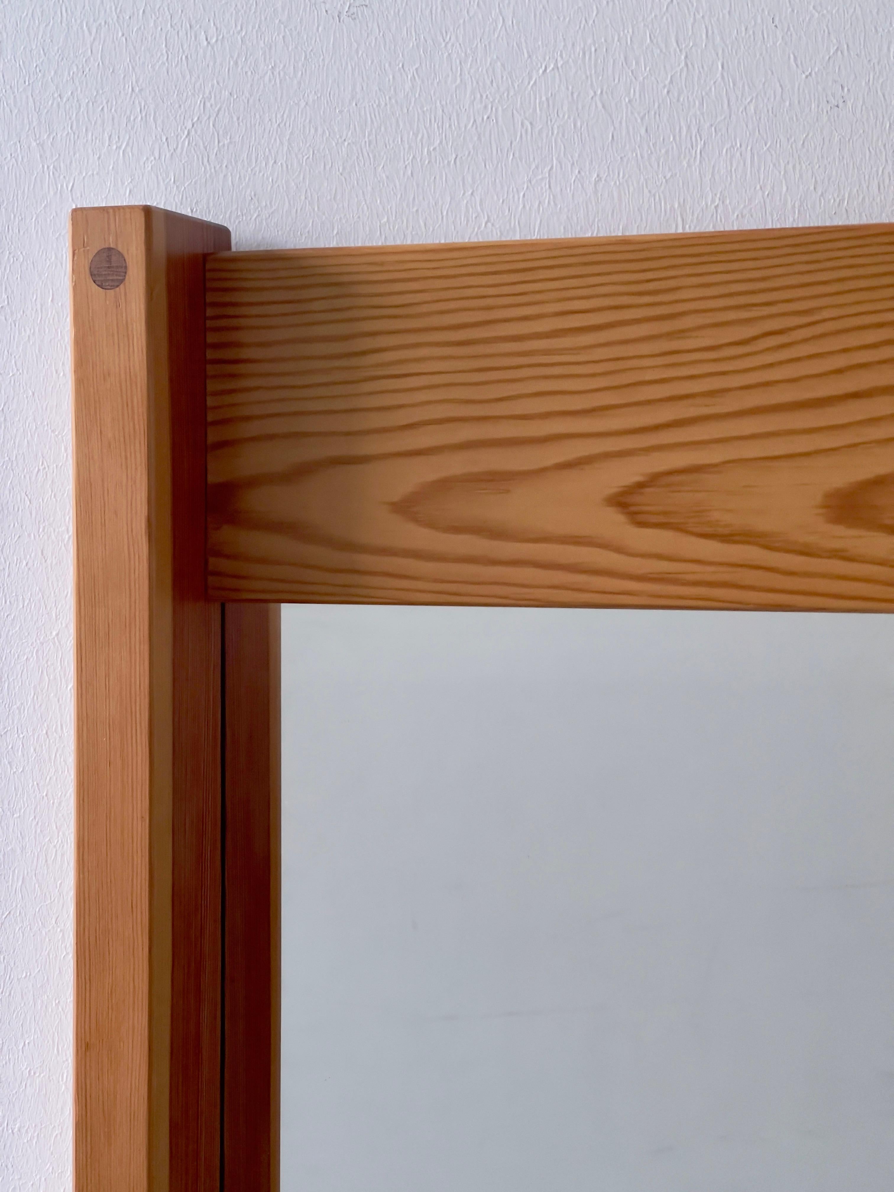 Pine Danish 1970s mirror and console table in solid pine design by Aksel Kjersgaard For Sale