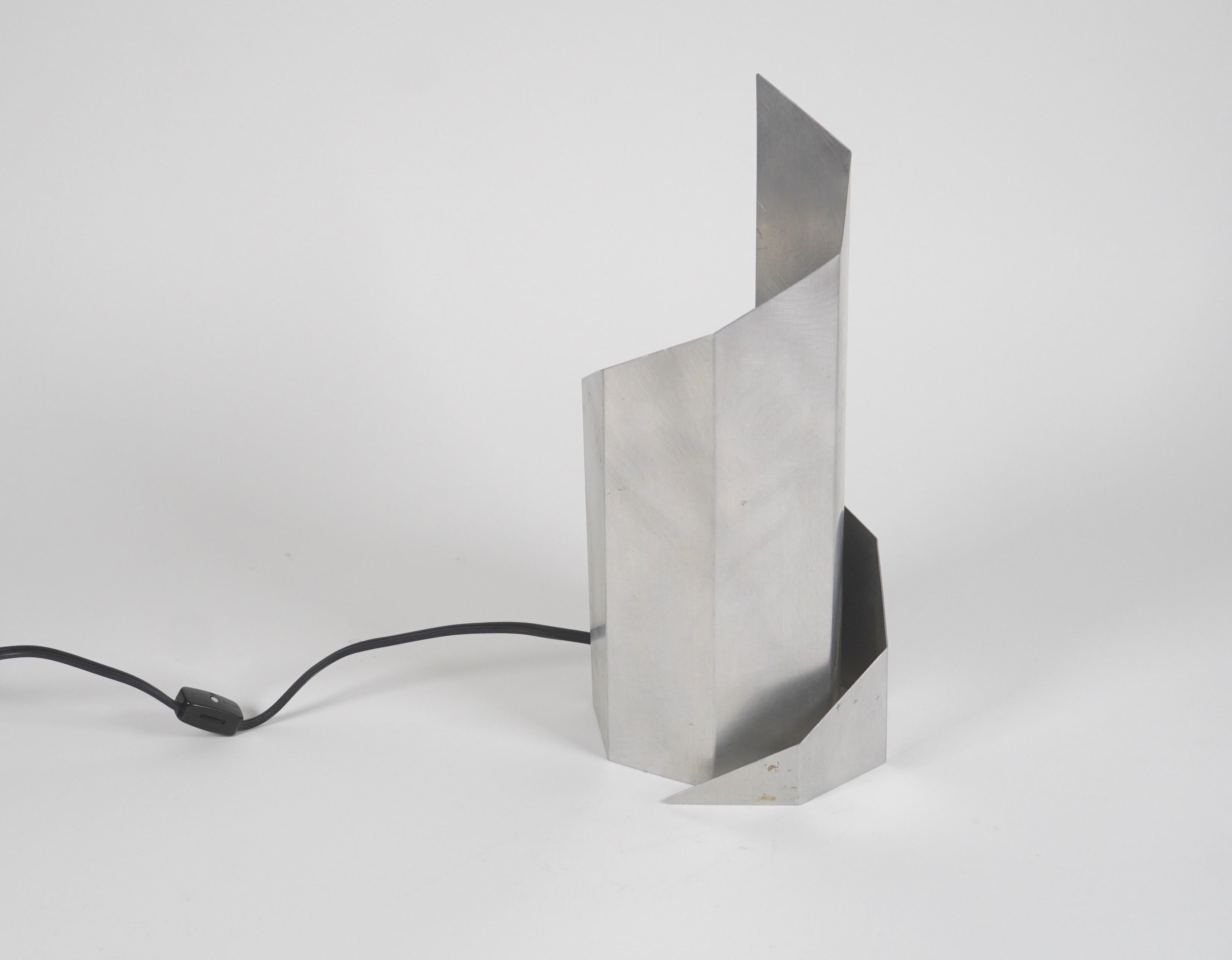 American 1970s Constructivist Table Lamp in Folded Aluminum by Godley-Schwan MoMA NY