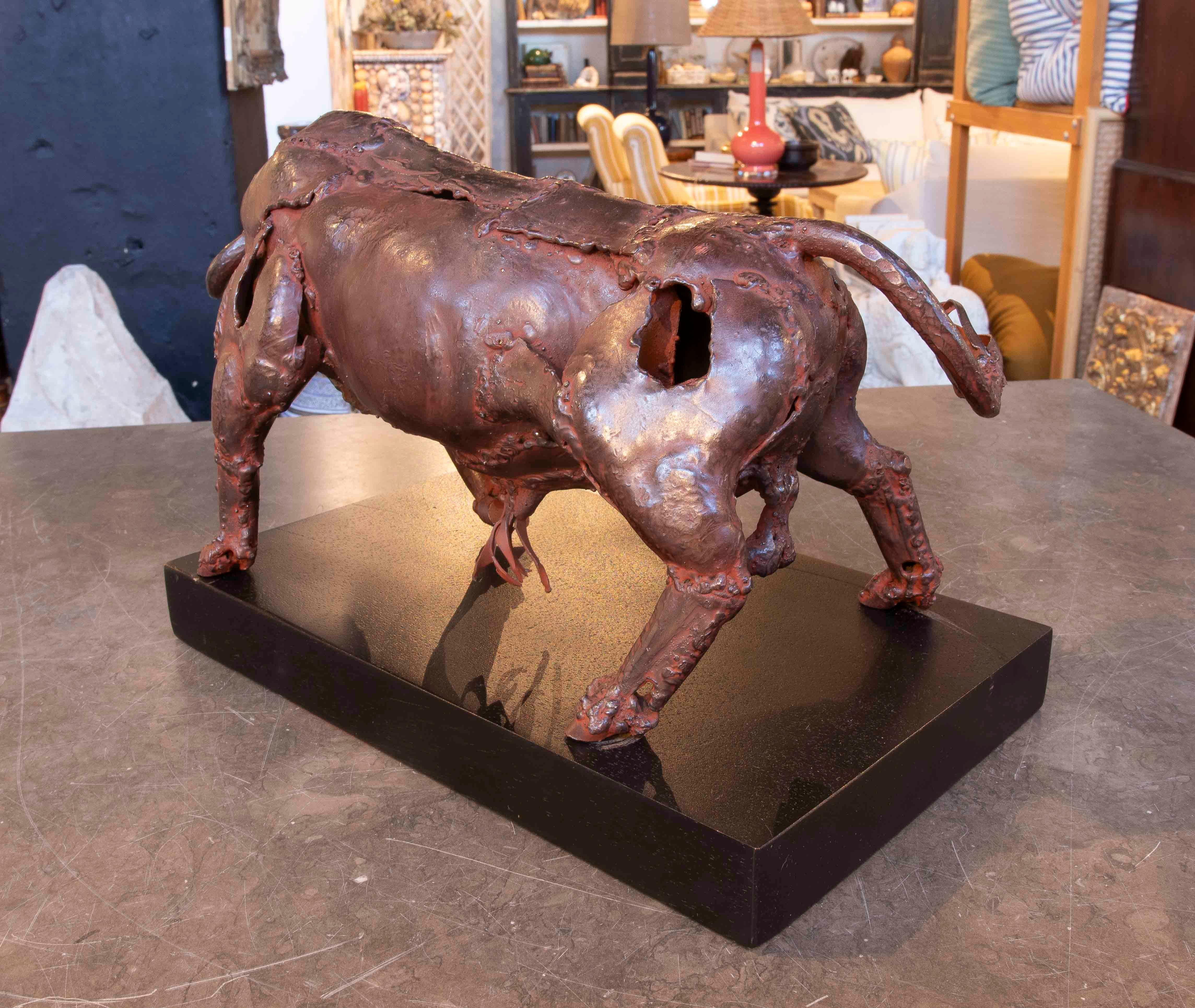 20th Century 1970s Contemporary Bull Sculpture in Welded Metal with Rusty Finish For Sale