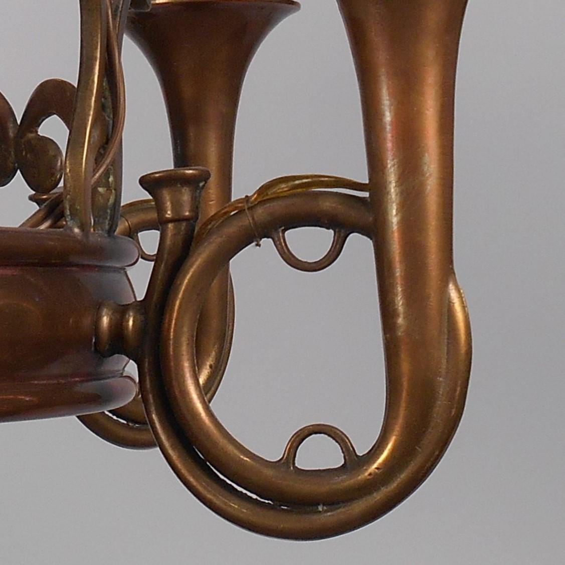 Late 20th Century 1970s Copper & Brass Bugle Arm Chandelier For Sale