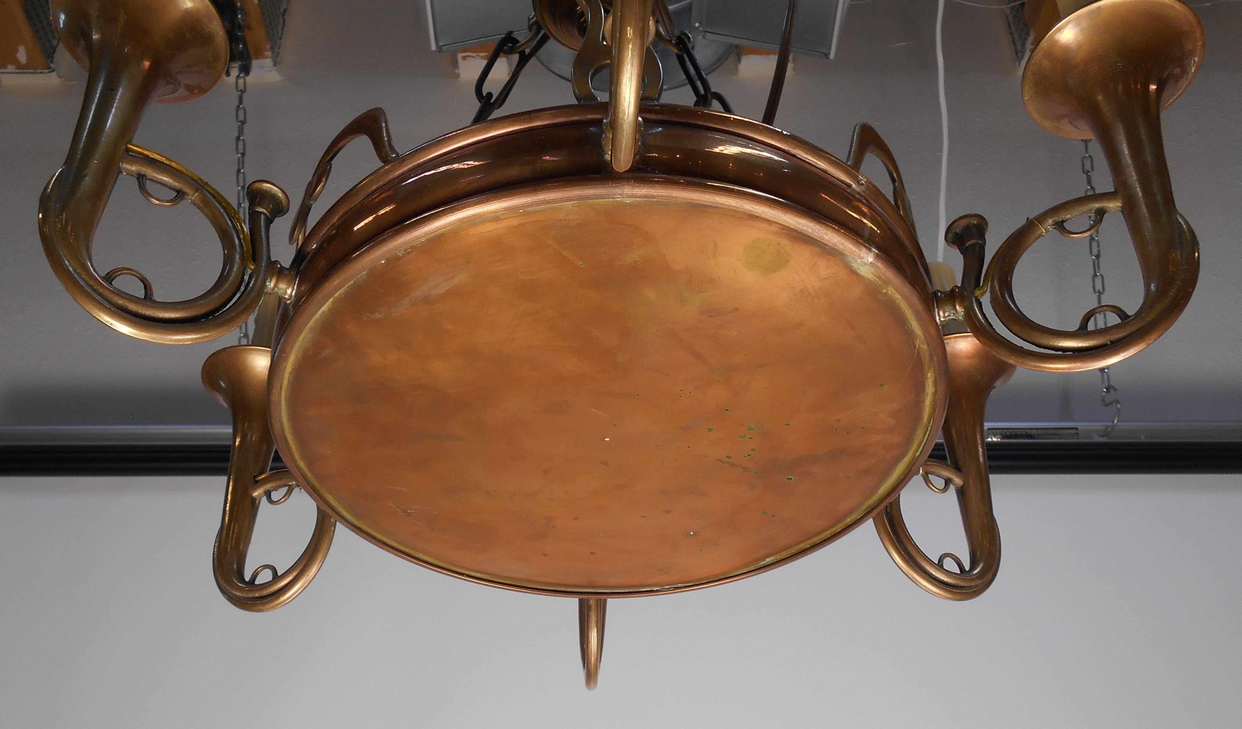 1970s Copper & Brass Bugle Arm Chandelier For Sale 3