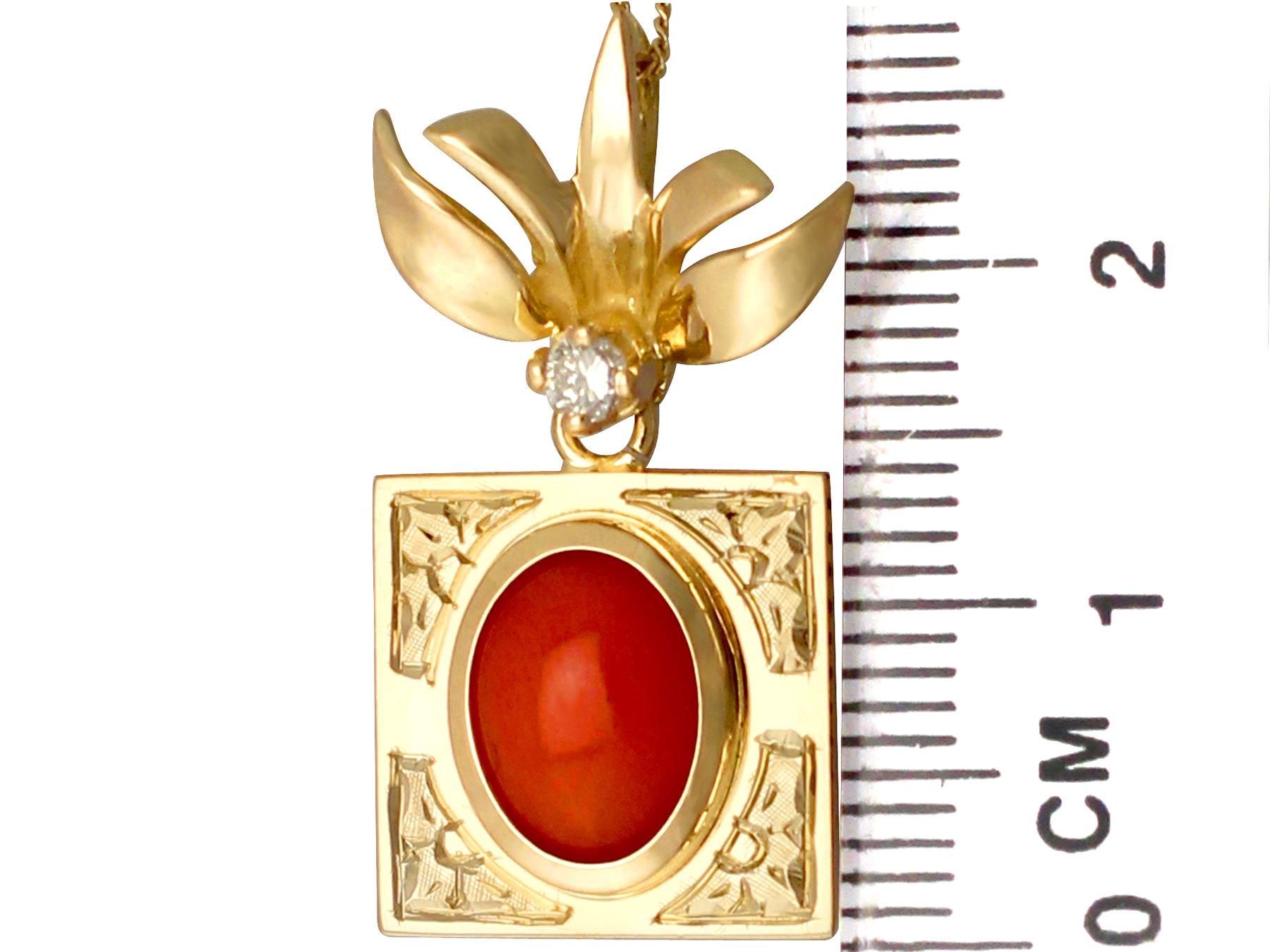 Vintage 1970s Cabochon Cut Coral and Diamond Yellow Gold Pendant For Sale 1
