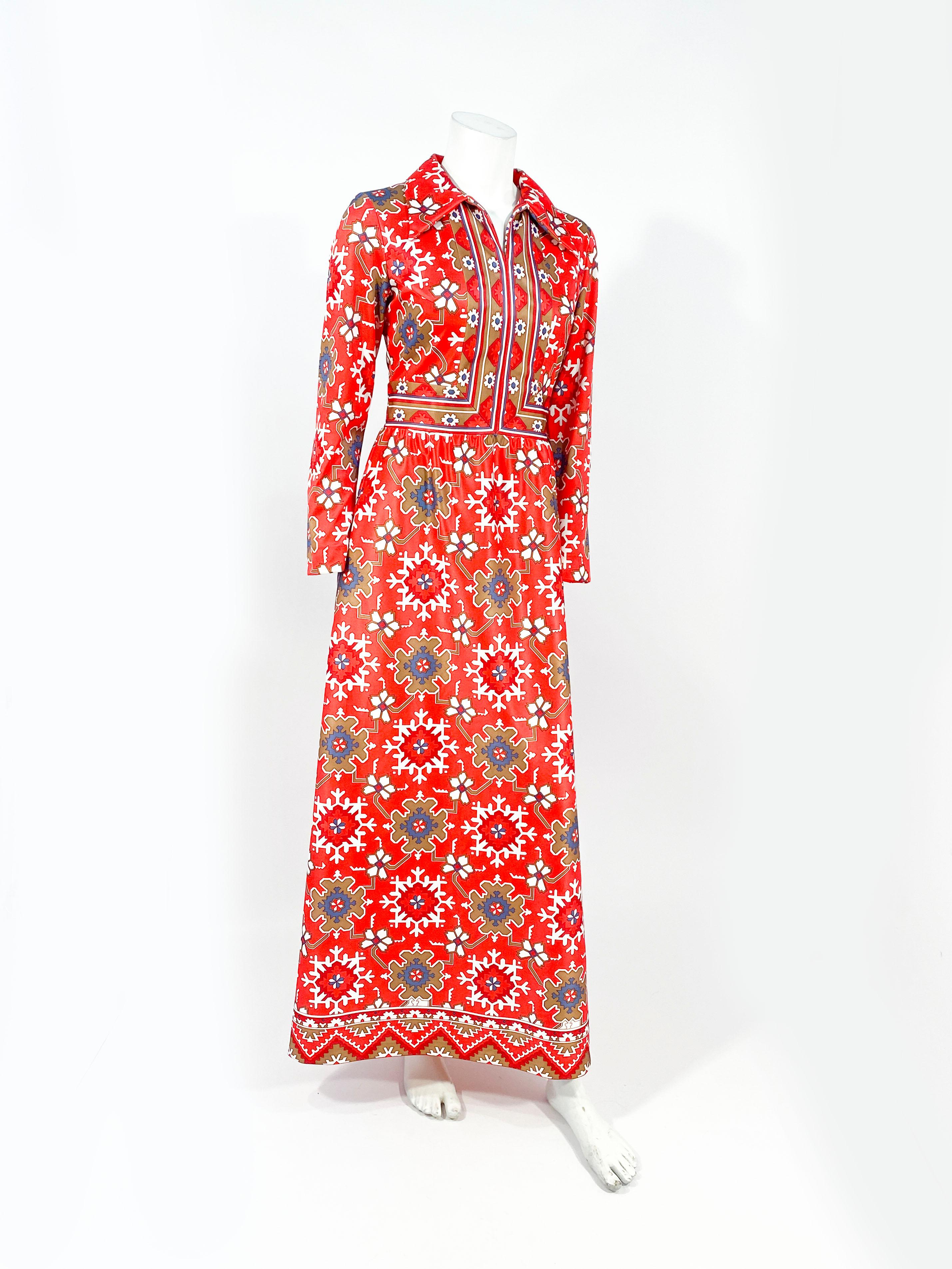 Women's 1970s Coral and Red Printed Dress with Boarder Accents