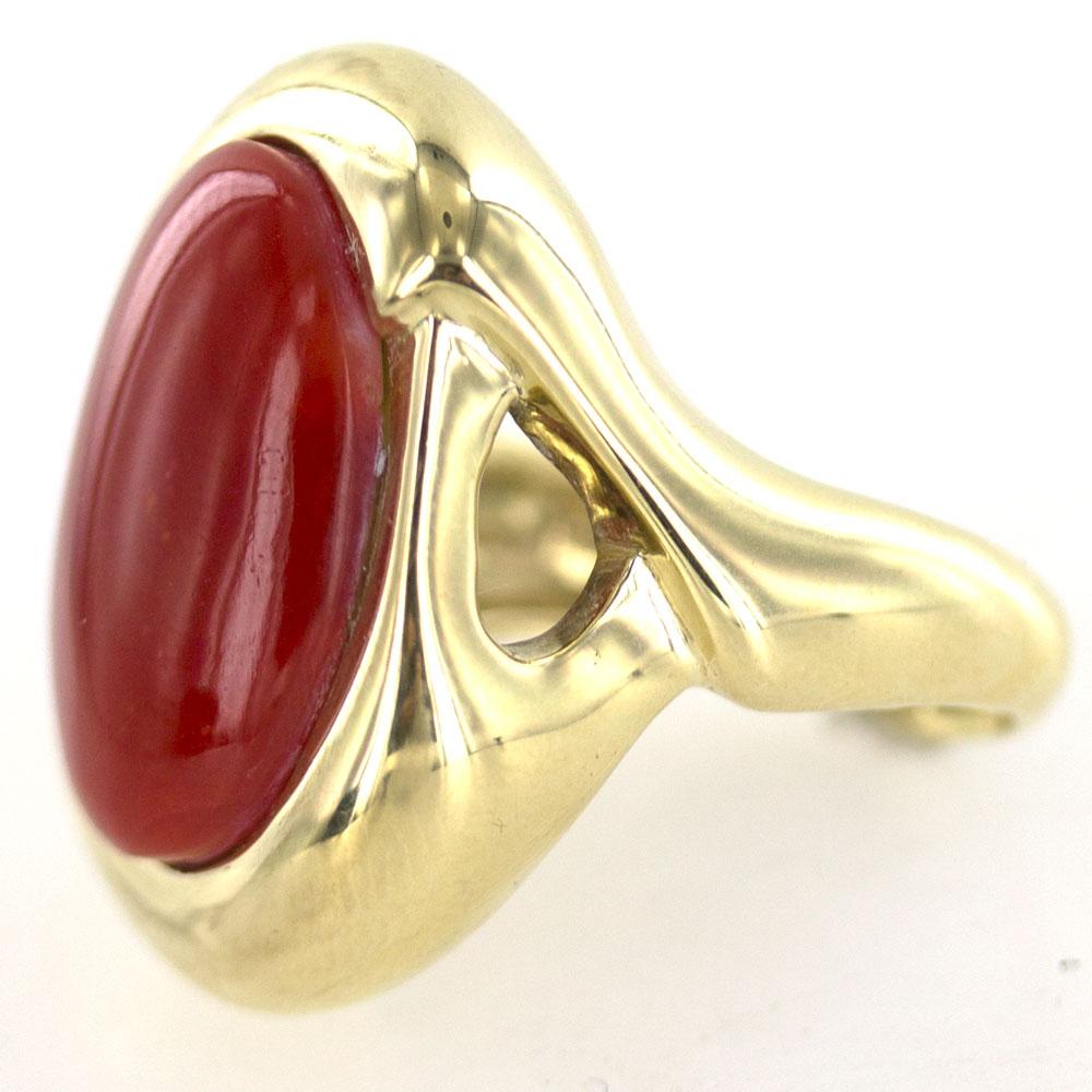 1970s Coral Yellow Gold Contemporary Ring In Excellent Condition In Boca Raton, FL