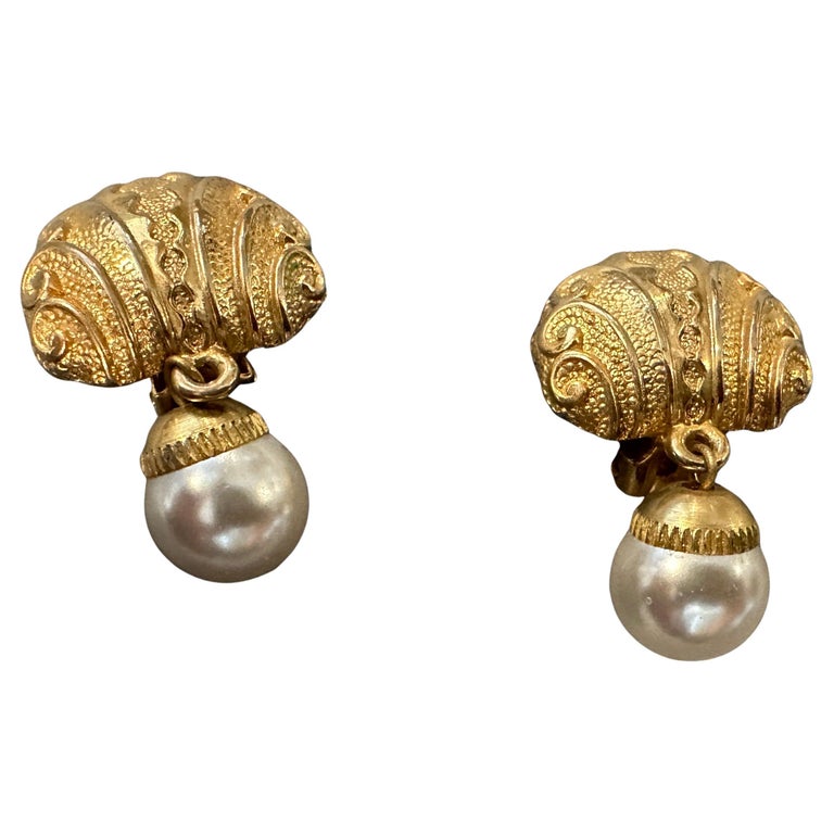 Boucles D'oreilles Clips Vintage En Métal Doré Et Strass - Anciennes, Bon état Avec Usure De La Dorure