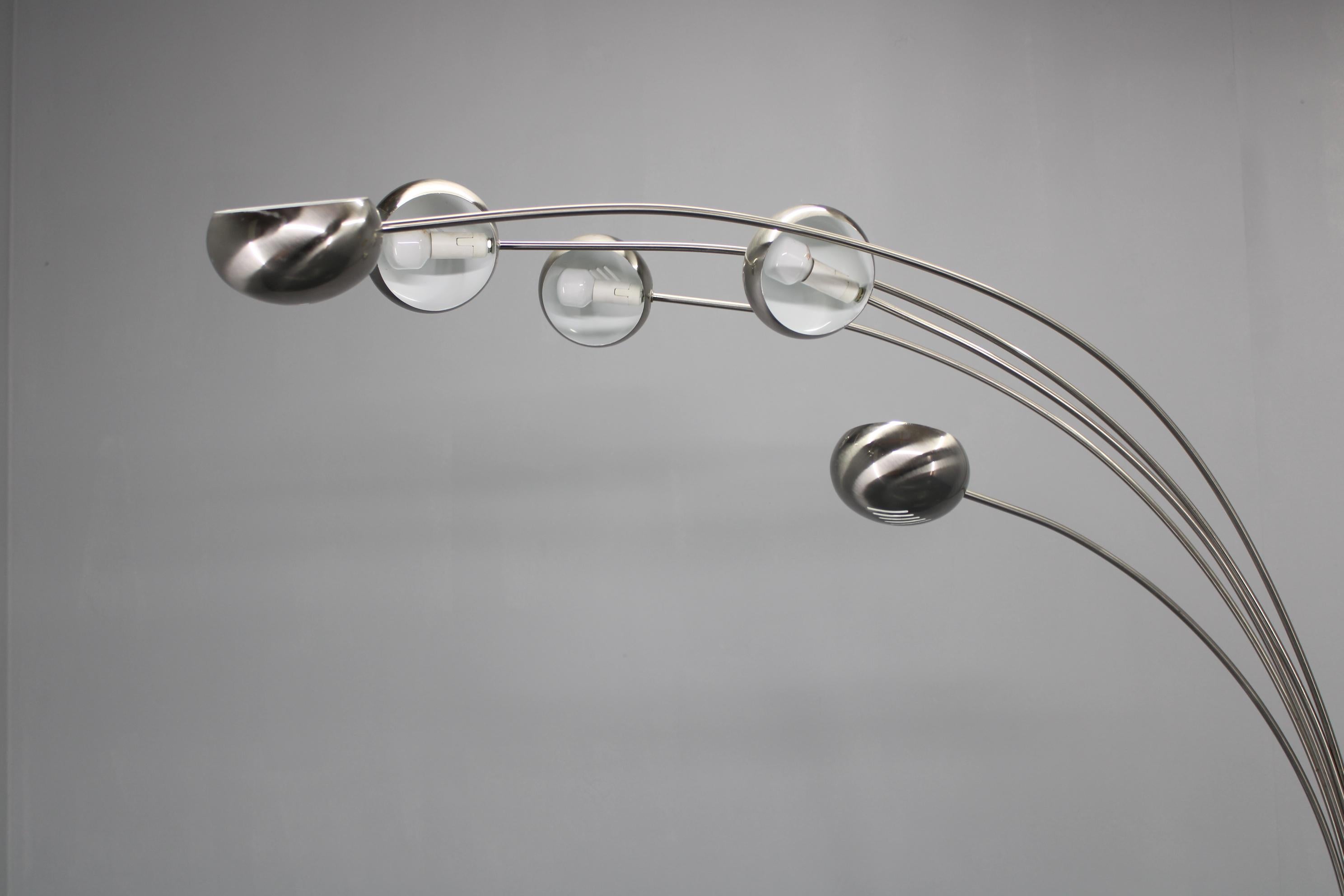 Cromo Lampada da terra a cinque bracci Cottex degli anni '70, Svezia in vendita