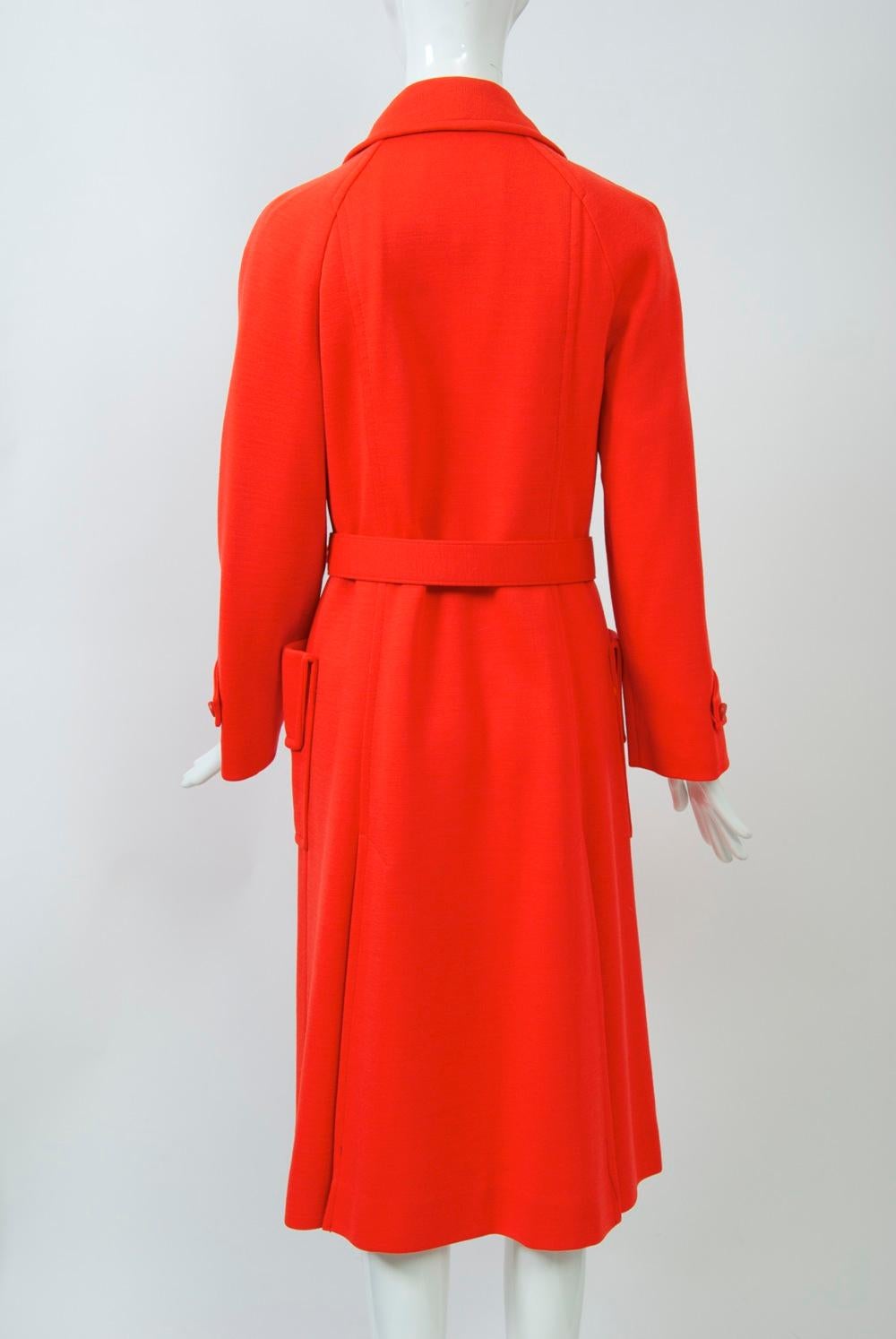 Donna Cappotto in maglia rossa Count Romi degli anni '70 in vendita