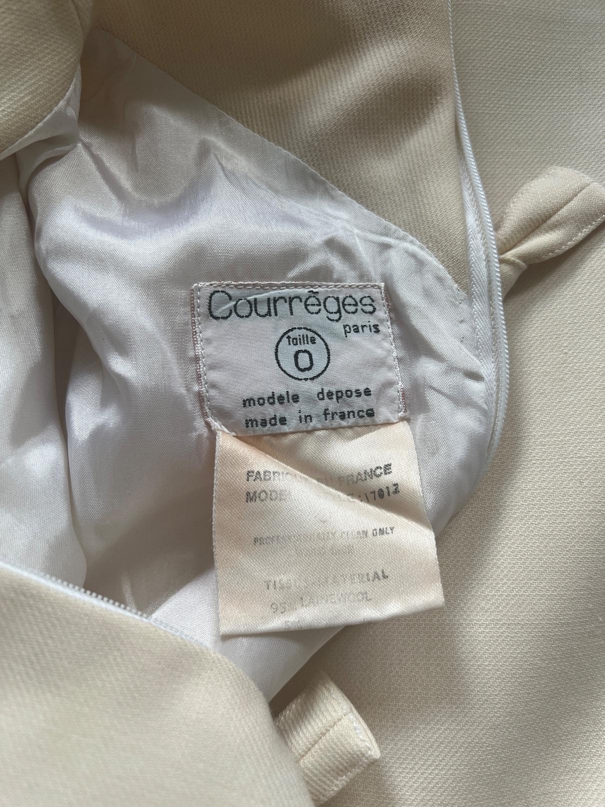 1970s Courreges Cream Wool Sleeveless Dress For Sale 2