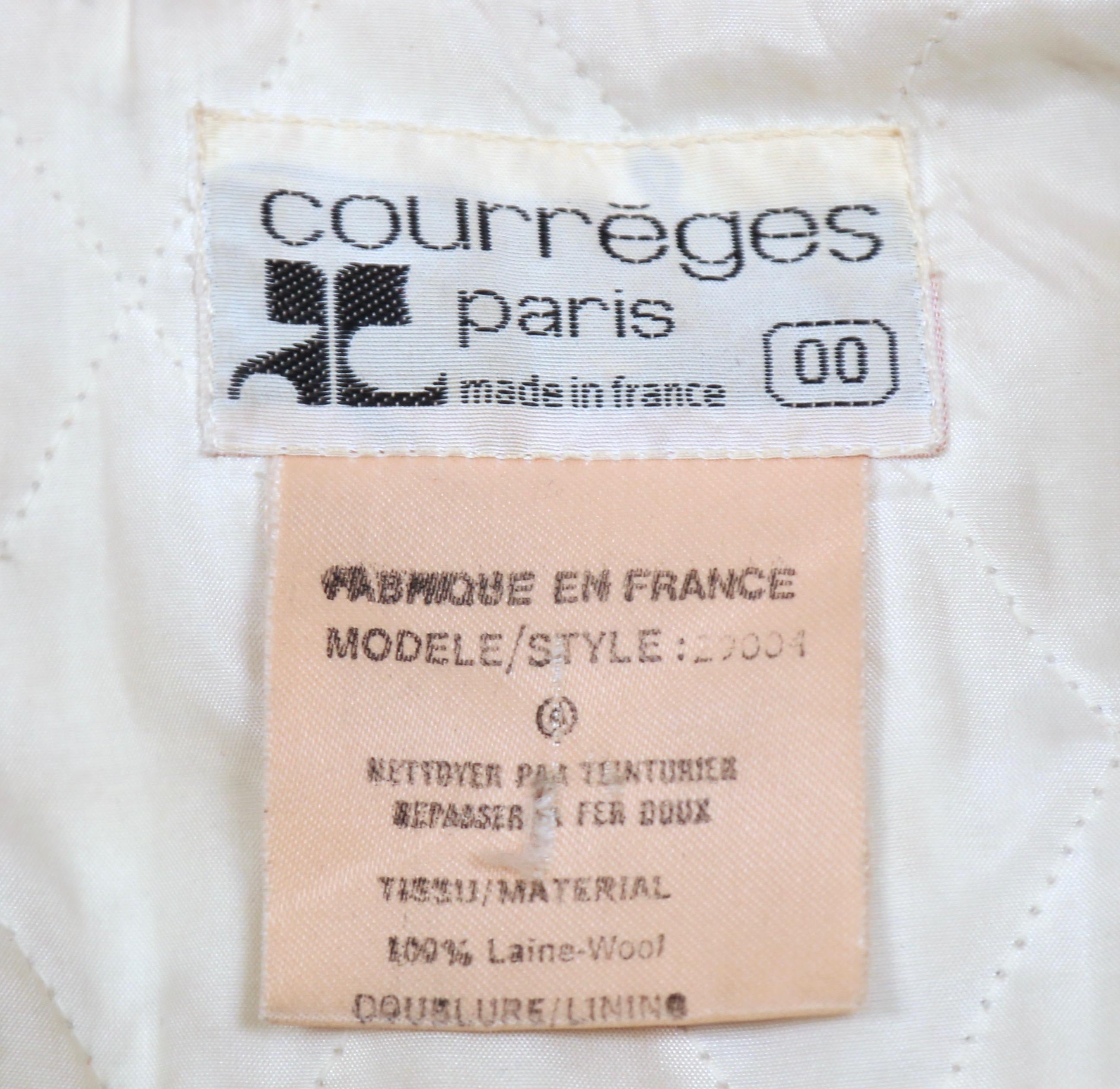 1970's COURREGES raspberry tweed wool coat in vendita 6