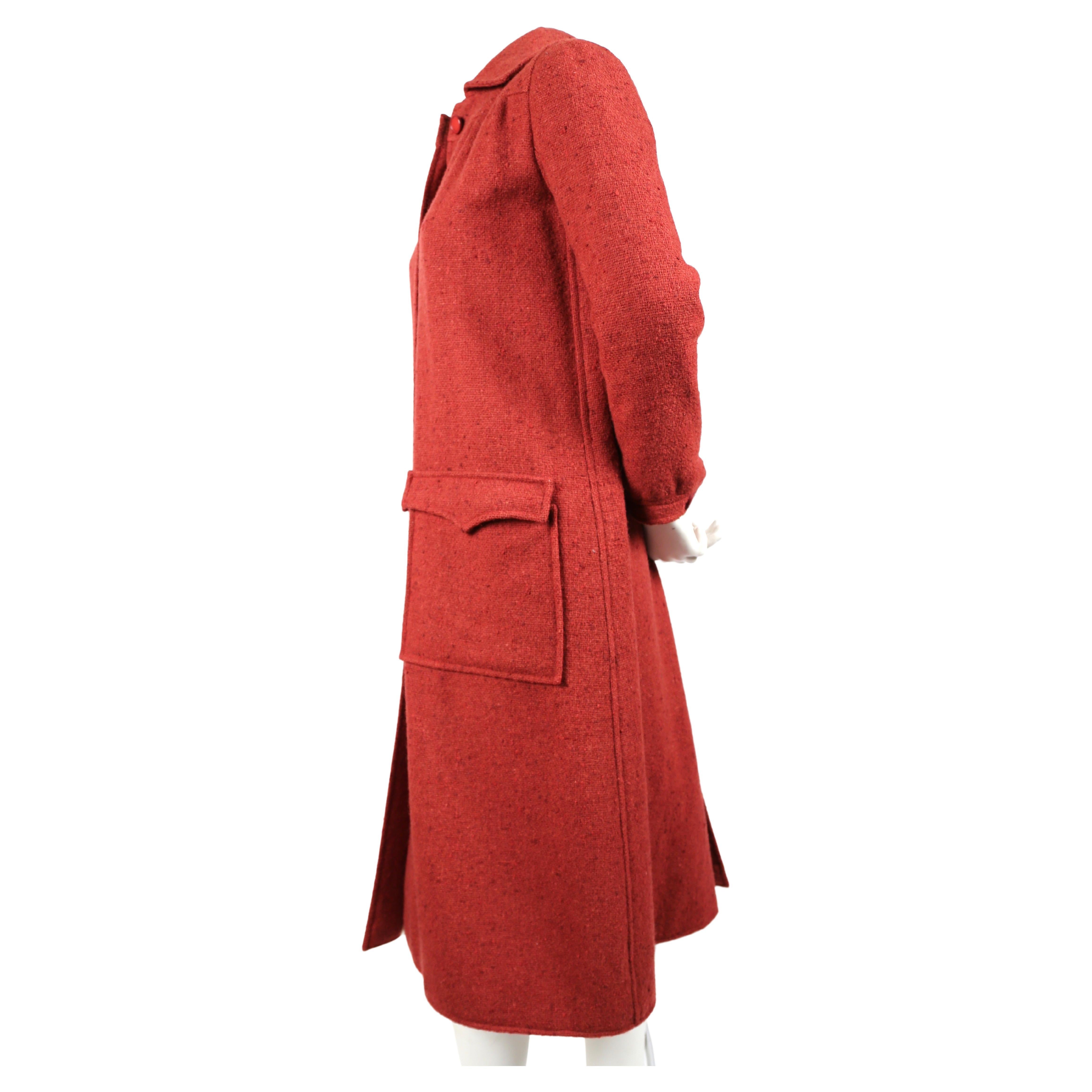 1970's COURREGES raspberry tweed wool coat In Good Condition For Sale In San Fransisco, CA