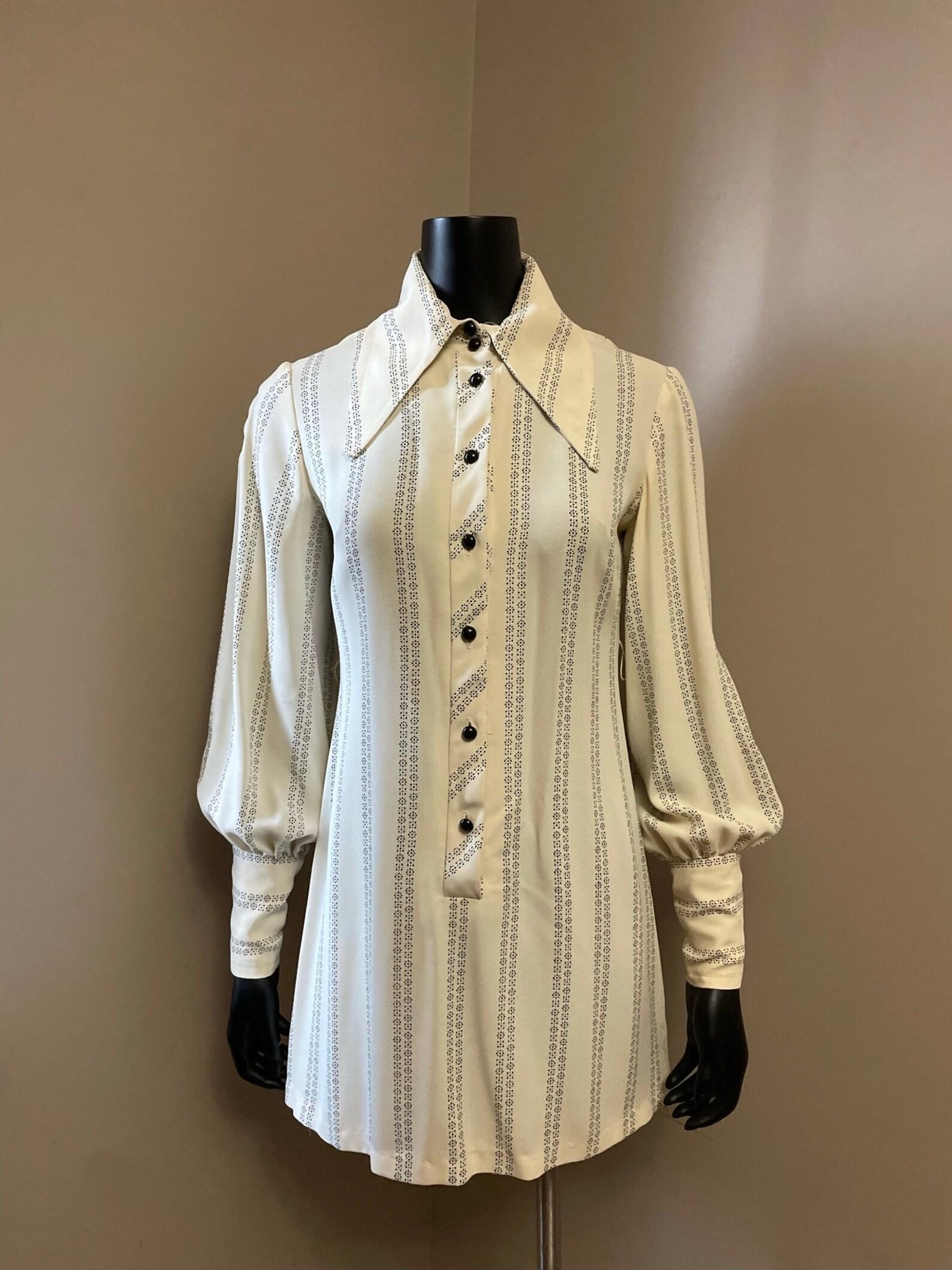 1970s cream and black micro mini dress In Excellent Condition For Sale In Brooklyn, NY