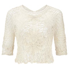 Top de red con libélulas de ganchillo en color crema de los años 70