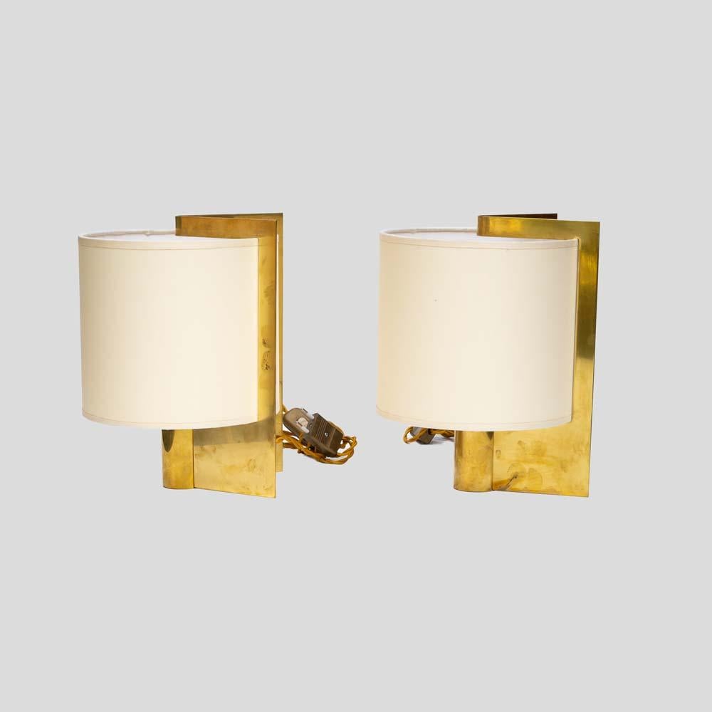 Fin du 20e siècle Abat-jour en tissu crème sur lampes de table en métal laiton de Giuliana Gramigna, années 1970 en vente