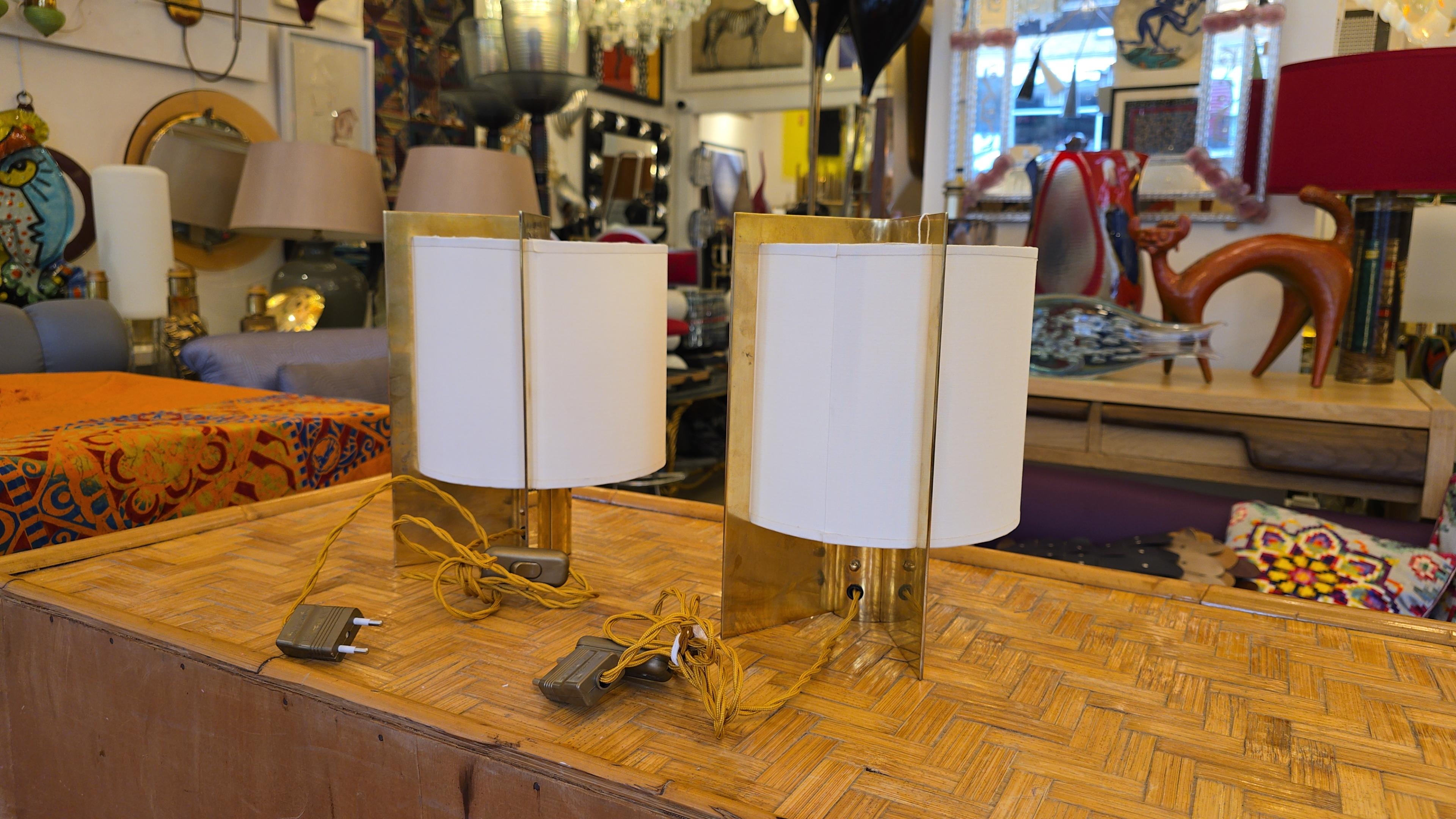 Abat-jour en tissu crème sur lampes de table en métal laiton de Giuliana Gramigna, années 1970 en vente 1