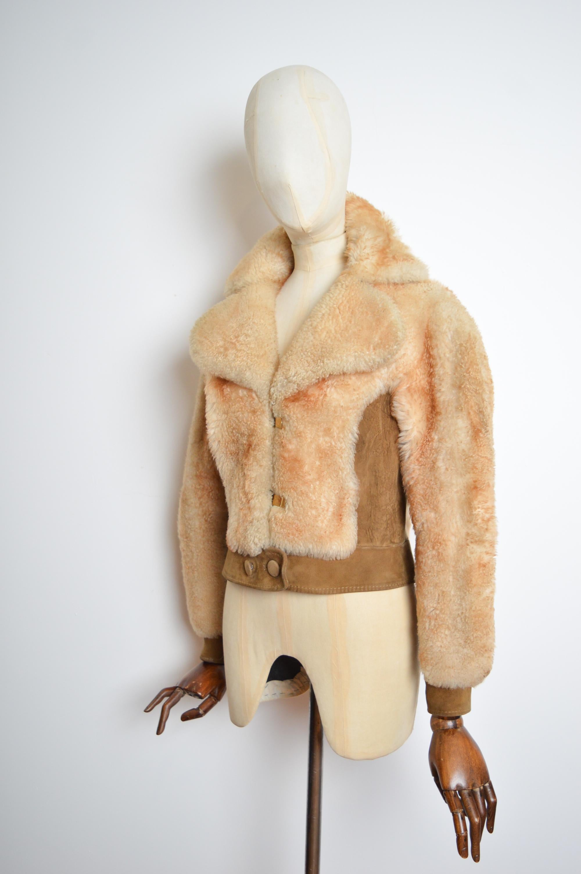 1970s Cream fluffy Shearling with Tan Suede panels Sheepskin Coat - Jacket in vendita 5
