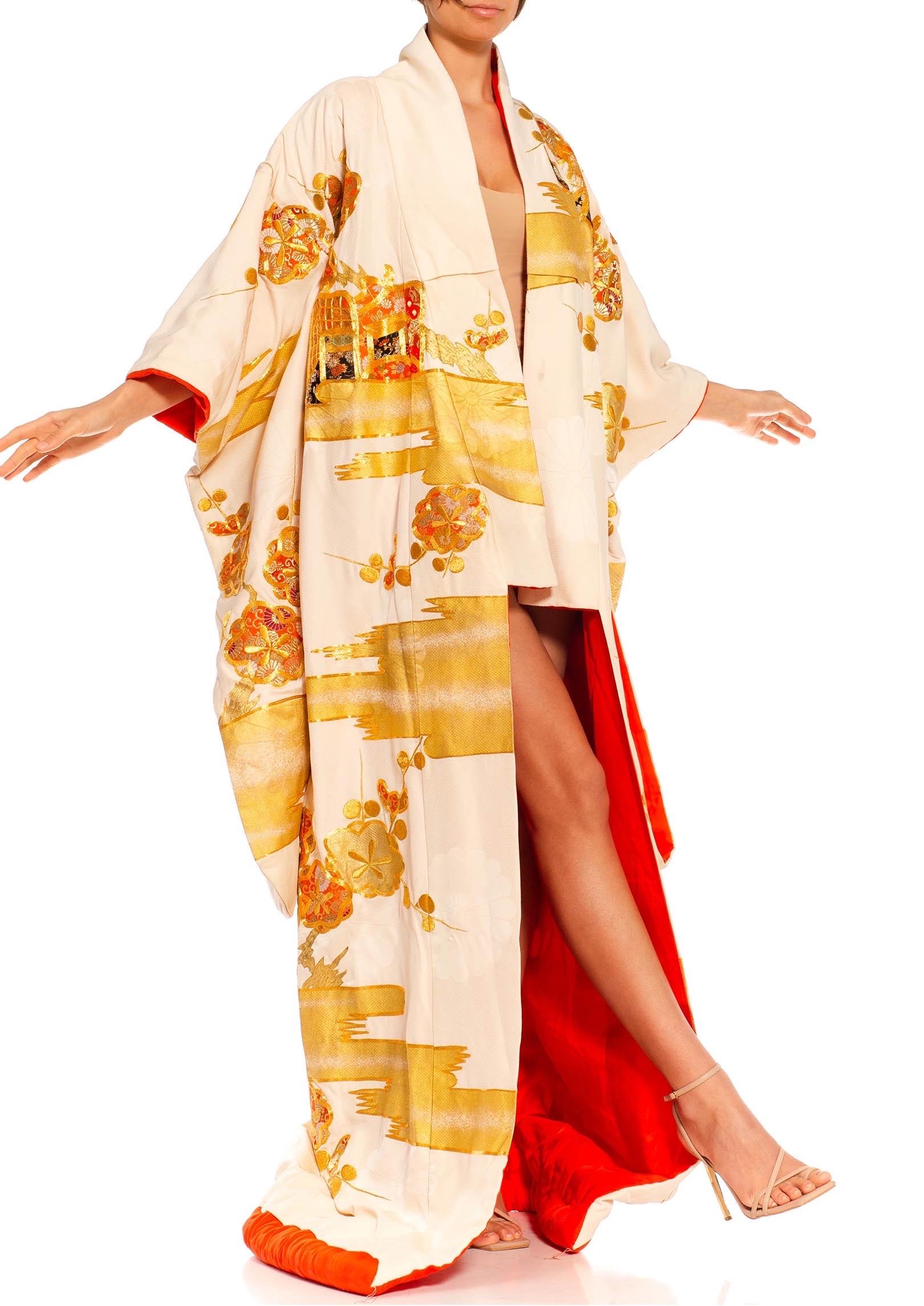 1970S Cream, Gold & Orange Hand Embroidered Silk Japanese Kimono For Sale 6