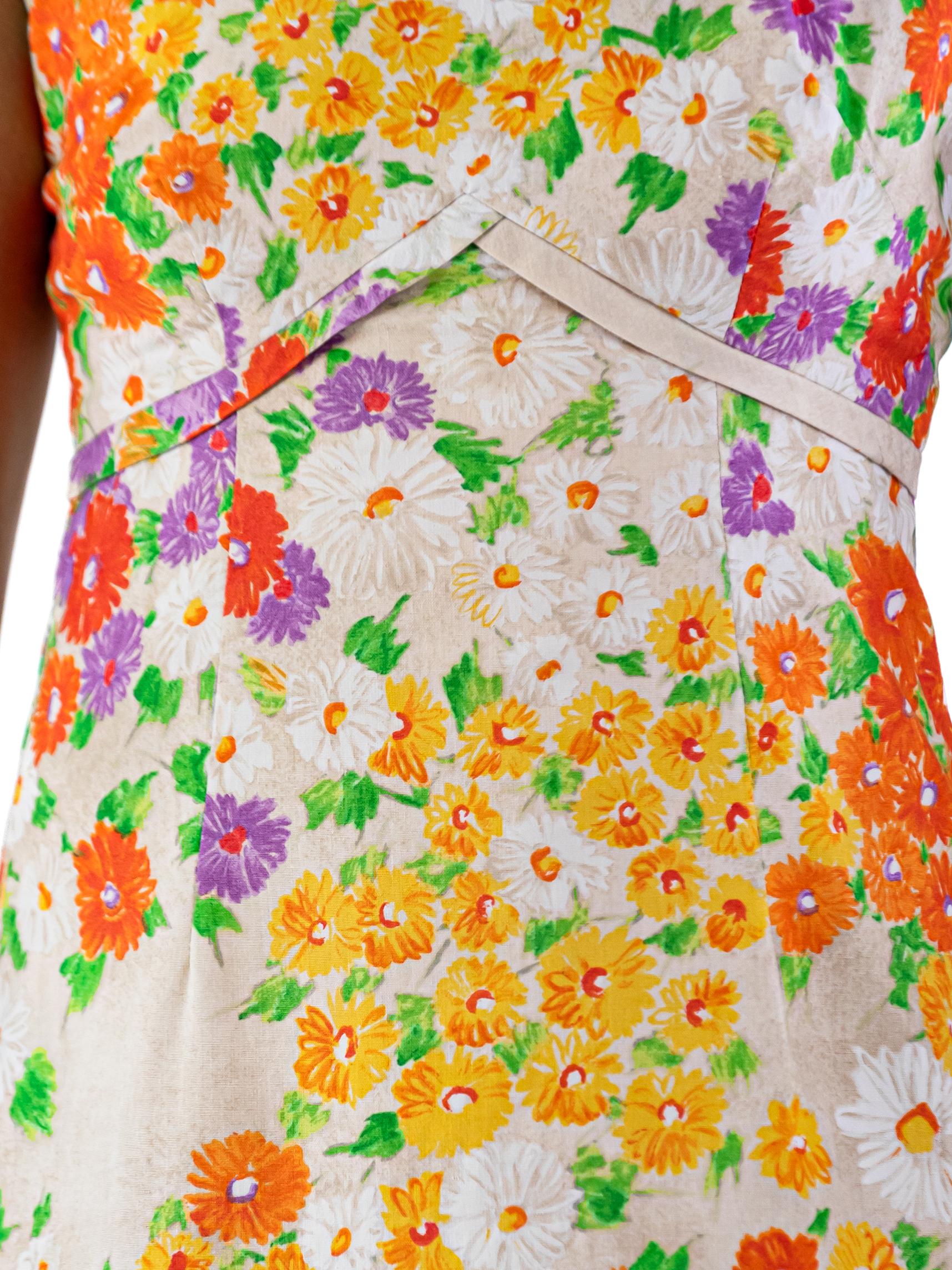 1970'S Cream Orange Flower Print Dress For Sale 5