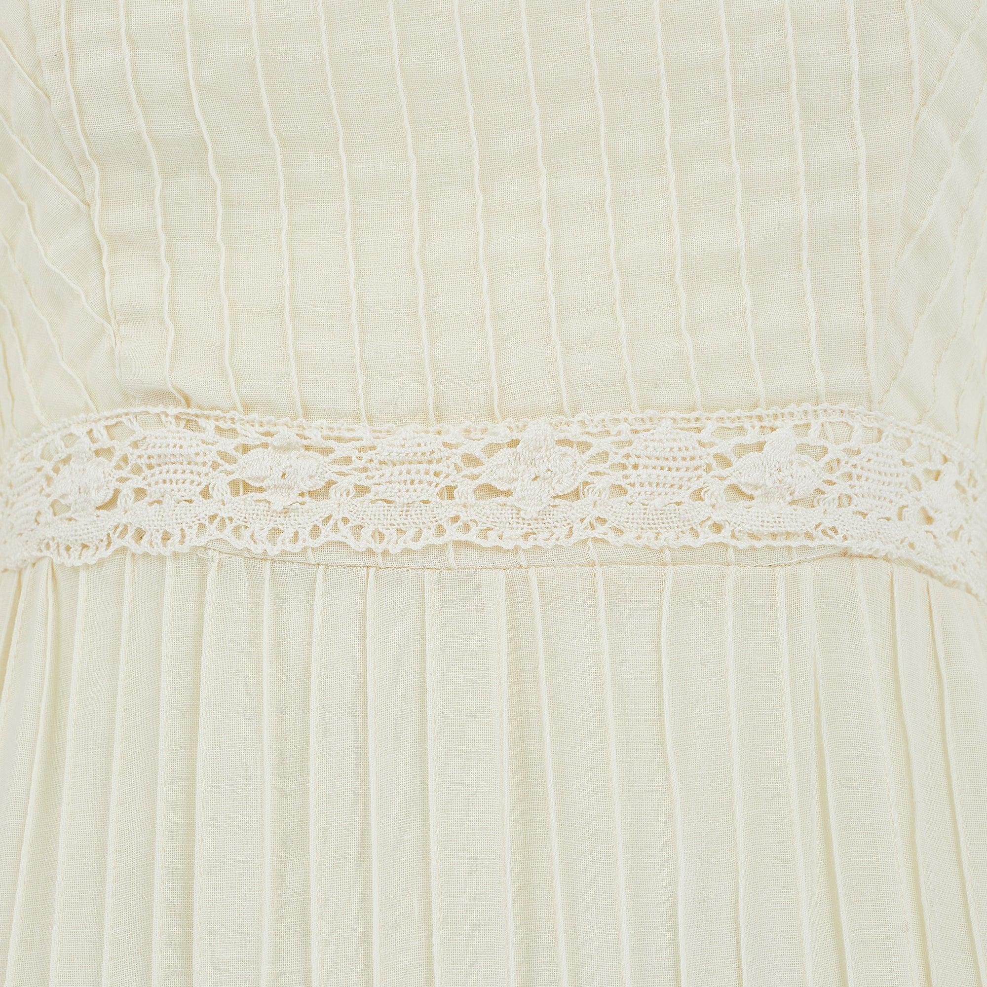 1970s Cream Pintuck and Crochet Mexican Wedding Dress In Excellent Condition For Sale In London, GB