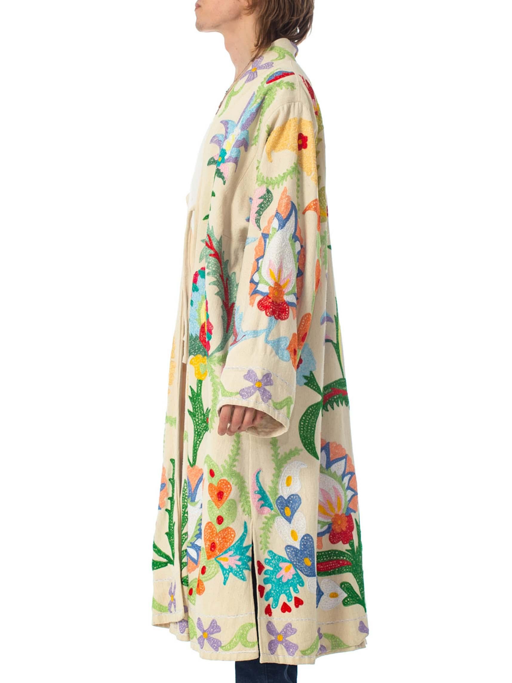 1970S Creme Embroidered Cotton Duster Coat In Excellent Condition In New York, NY