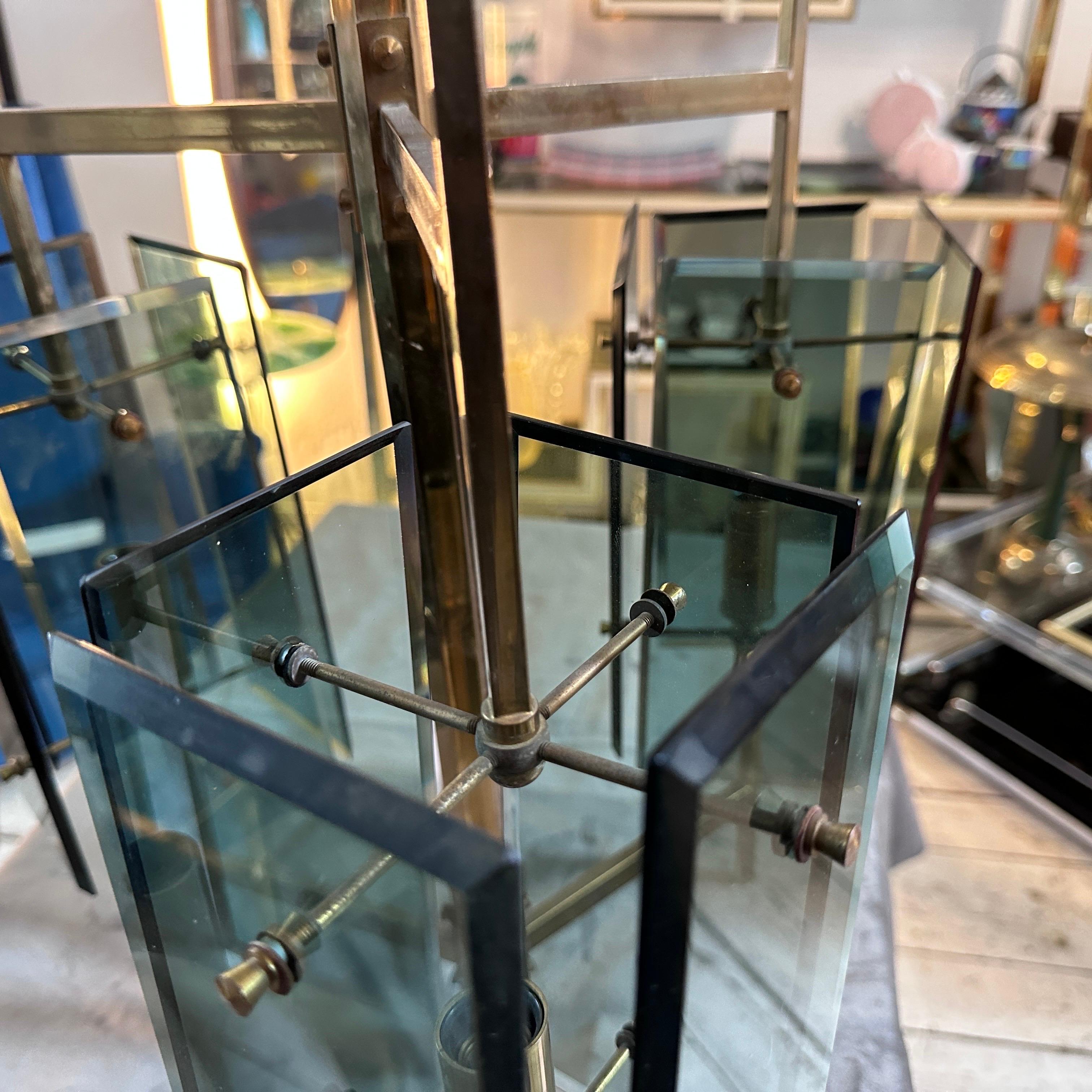 1970s Cristal Arte Mid-Century Modern Brass and Green Glass Italian Chandelier For Sale 2