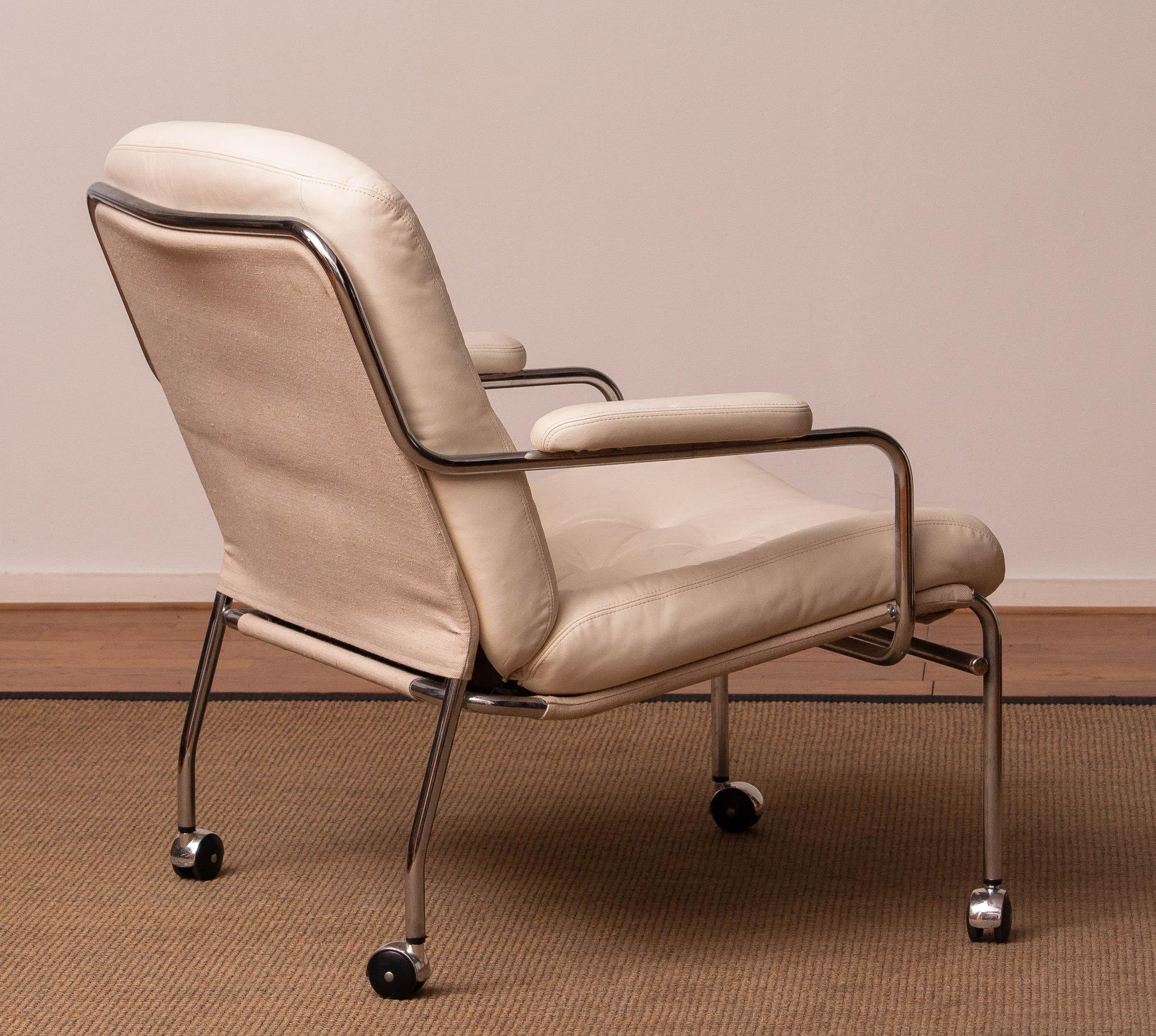 Swedish 1970s Crome and White Tufted Leather Lounge Chair by Lindlöfs Möbler Sweden