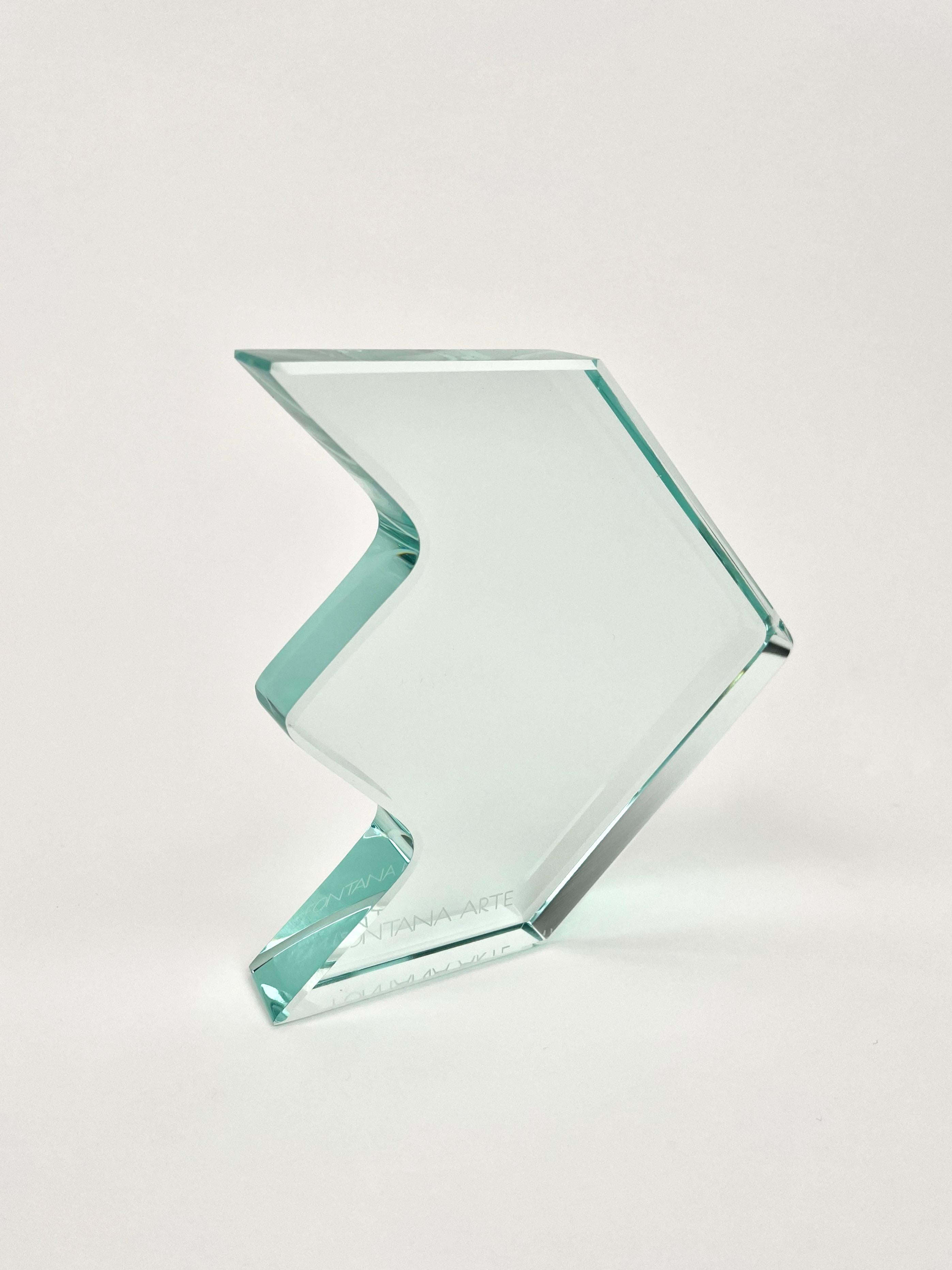 1970s Crystal Paperweight Sculpture by Fontana Arte for ISTUD, Italy In Good Condition For Sale In Rome, IT