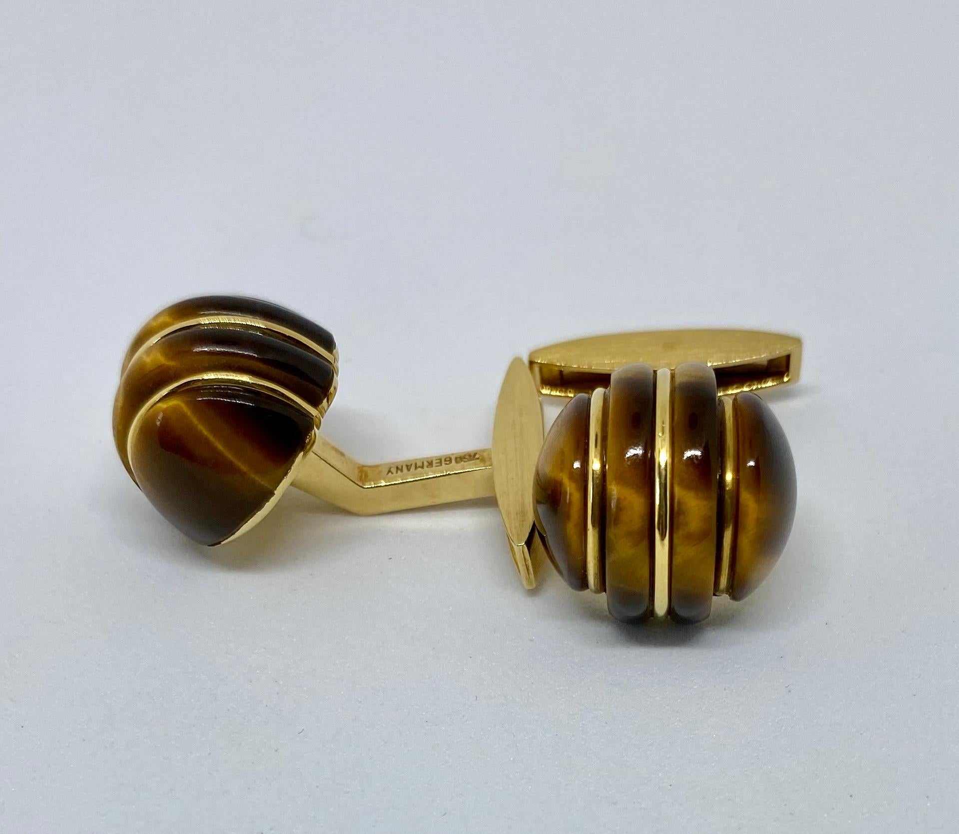 Modern 1970s Cufflinks in 18 Karat Yellow Gold with Carved Tiger's Eye Domes For Sale